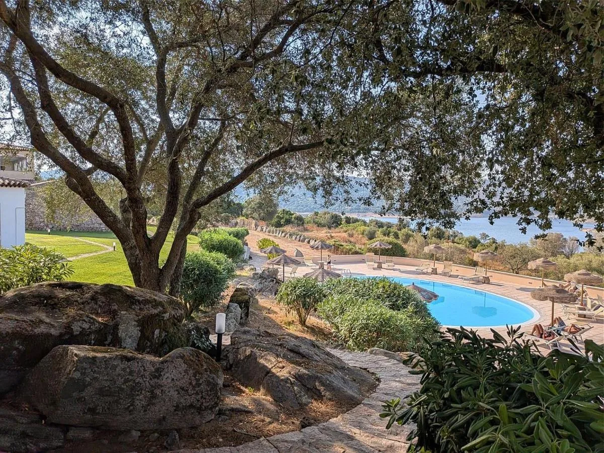 Property building in Hotel Valkarana Country Relais