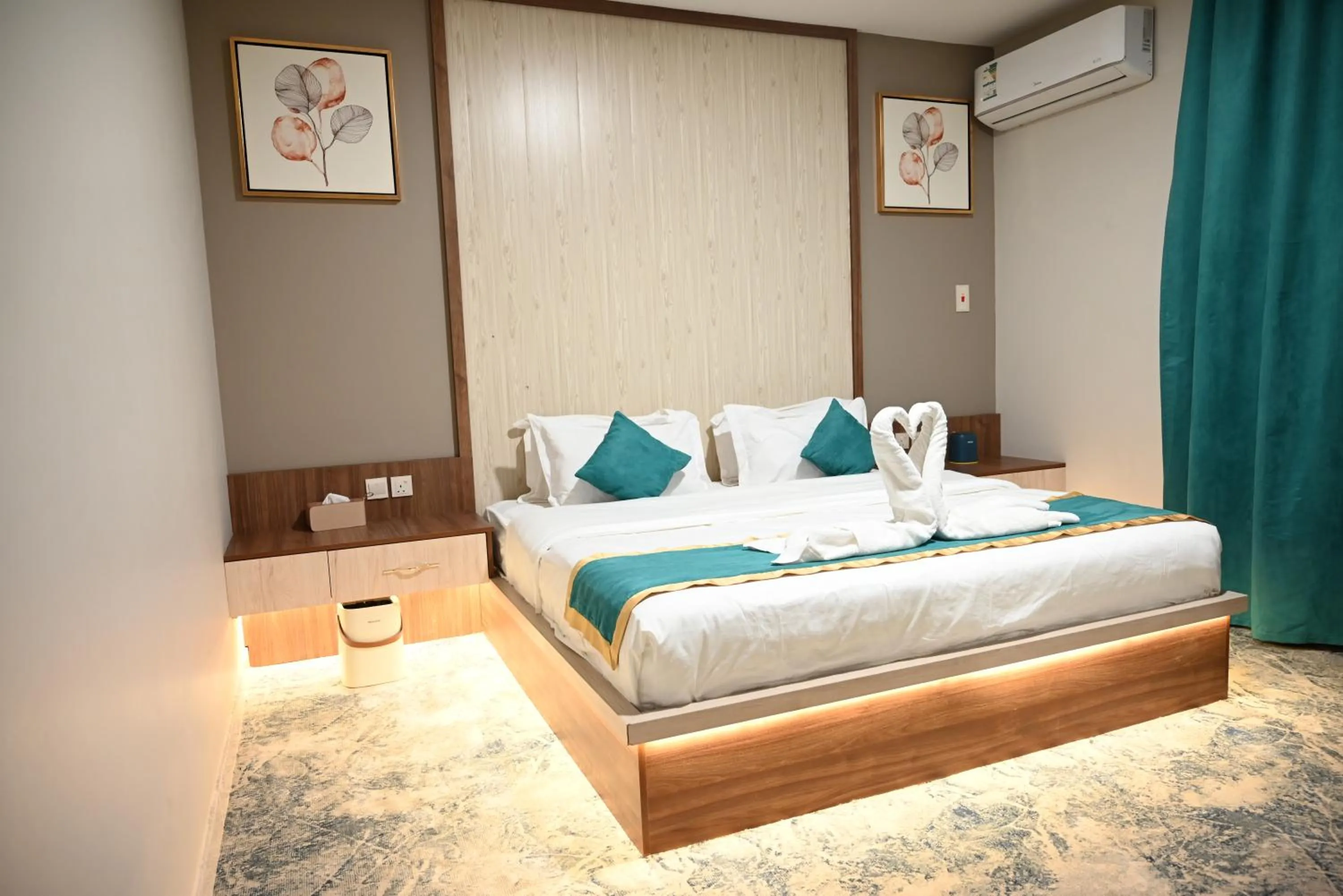 Bed in Relax Palace Hotel Apartments