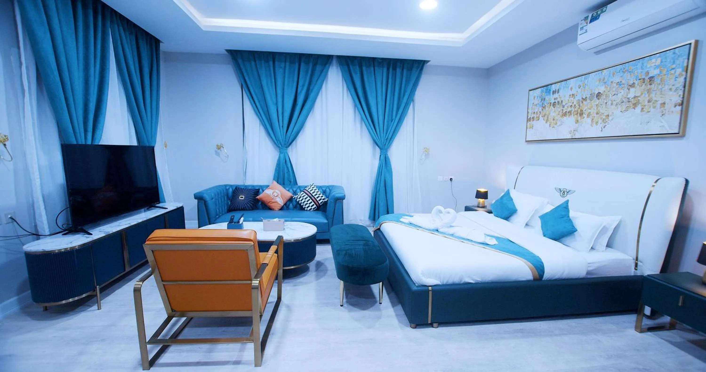 Bed in Relax Palace Hotel Apartments