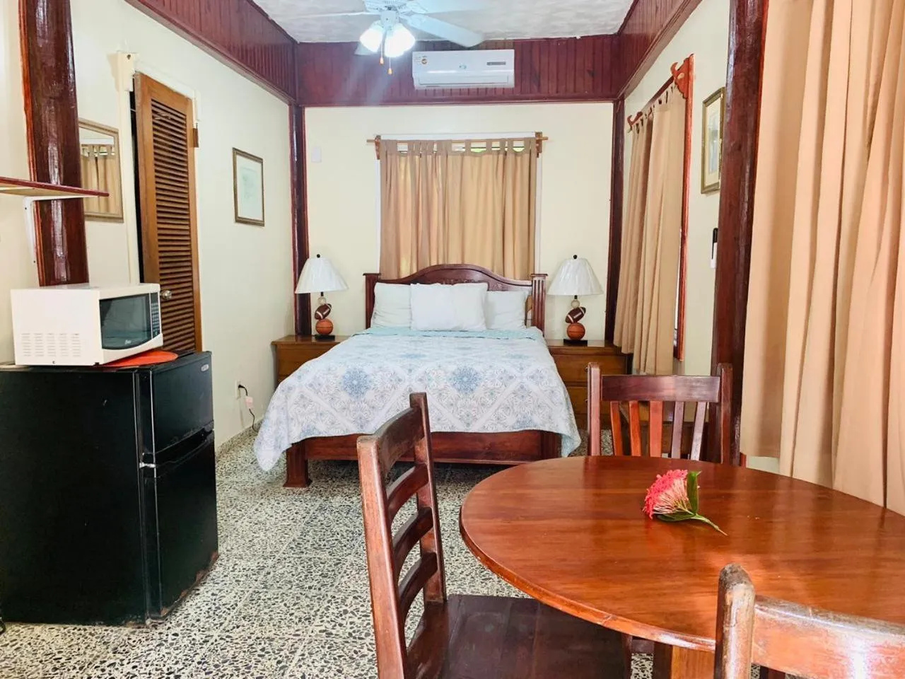 Photo of the whole room, Bed in Fosters West Bay Resort