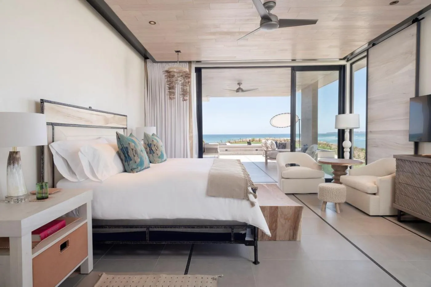 Seating area, Bed in Susurros del Corazón, Auberge Collection