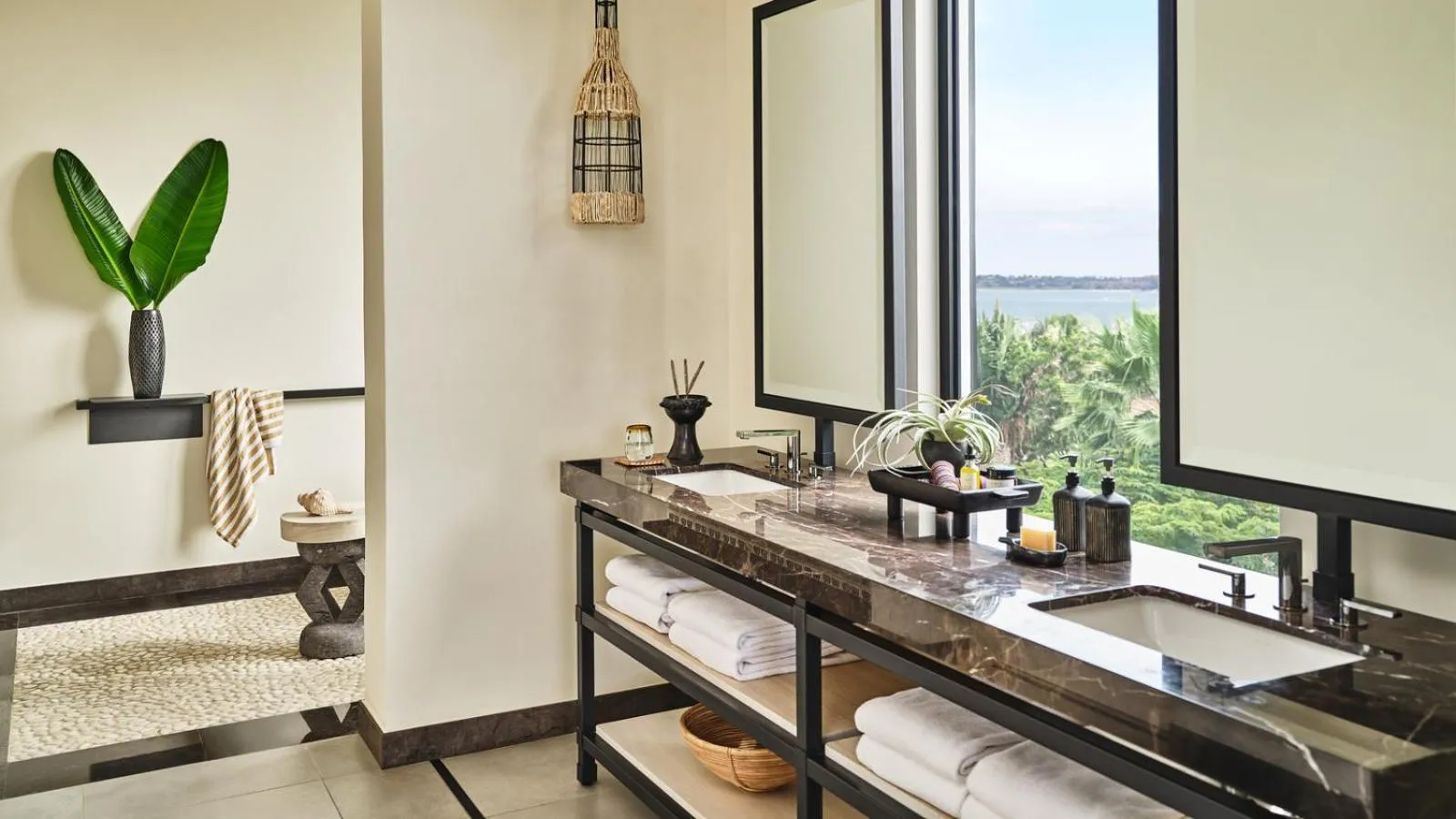 Bathroom in Susurros del Corazón, Auberge Collection