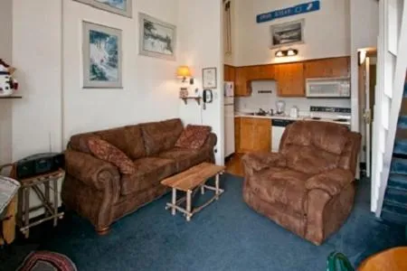 Kitchen or kitchenette in Silver Creek Lodge