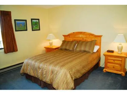 Bed in Silver Creek Lodge