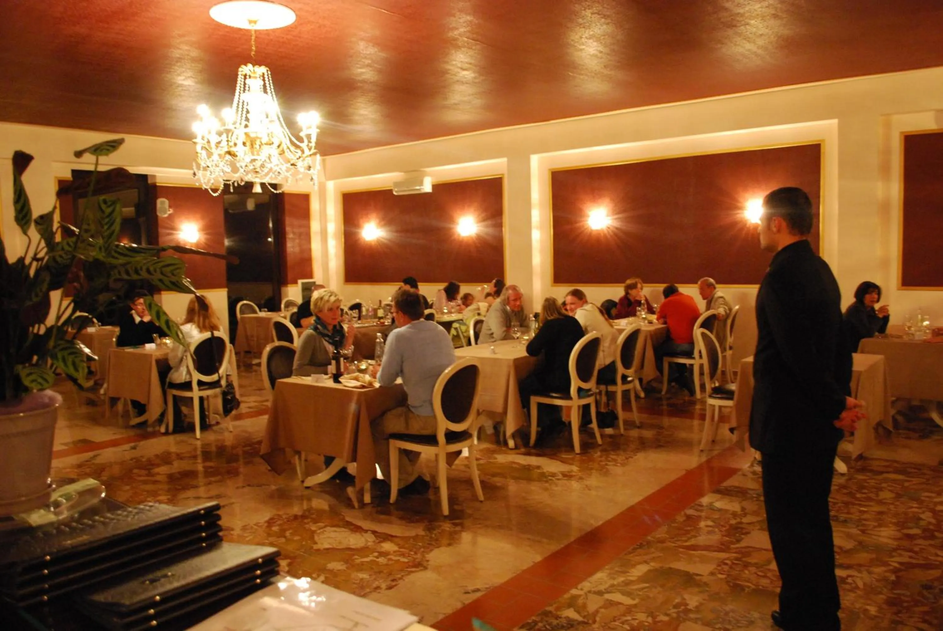 group of guests in Hotel Borgo degli Olivi