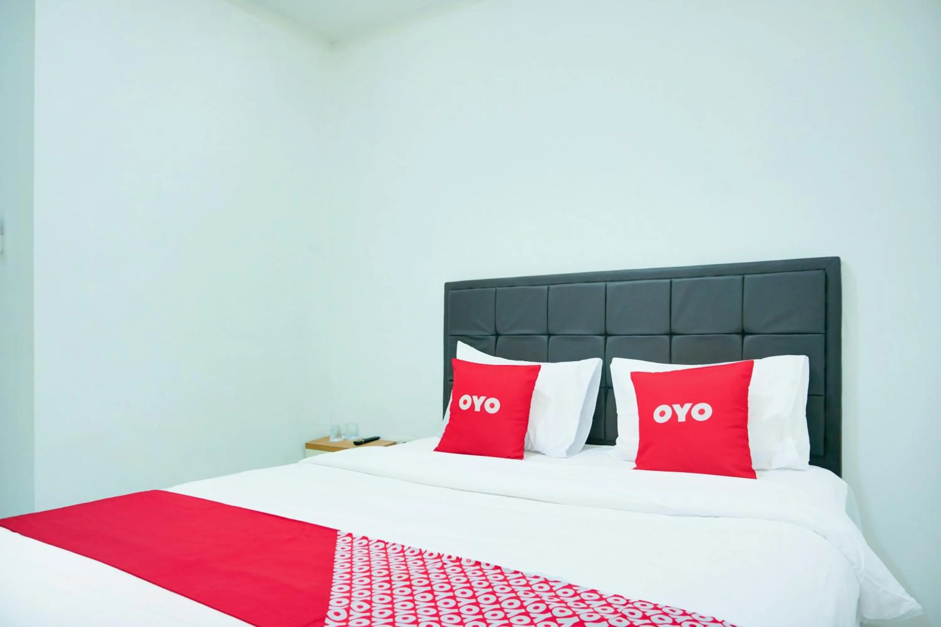 Bedroom, Bed in Hotel O Teluk Betung Near Water Park Lembah Hijau Formerly Kanajiwa Guesthouse 1