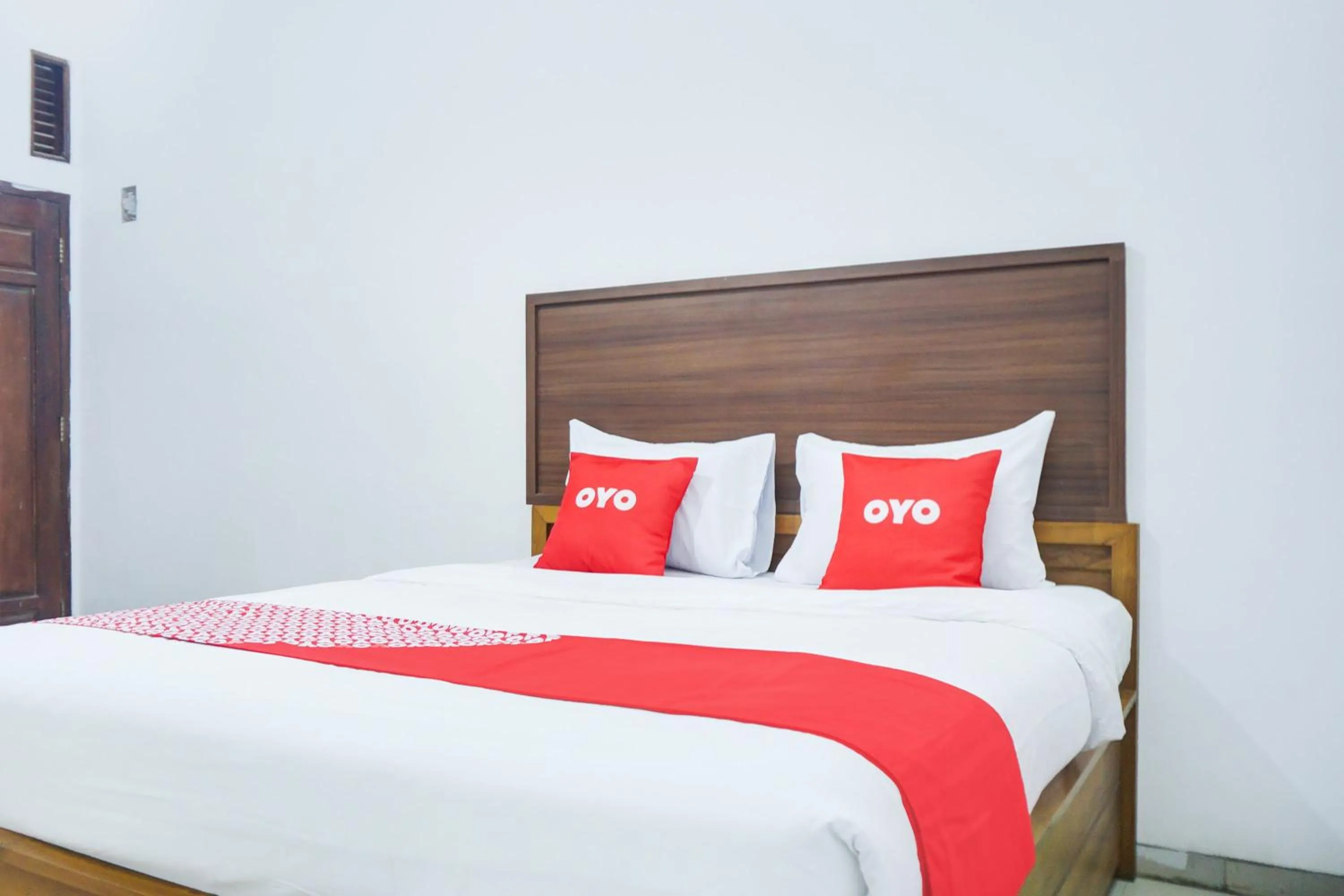 Bedroom, Bed in Hotel O Teluk Betung Near Water Park Lembah Hijau Formerly Kanajiwa Guesthouse 1