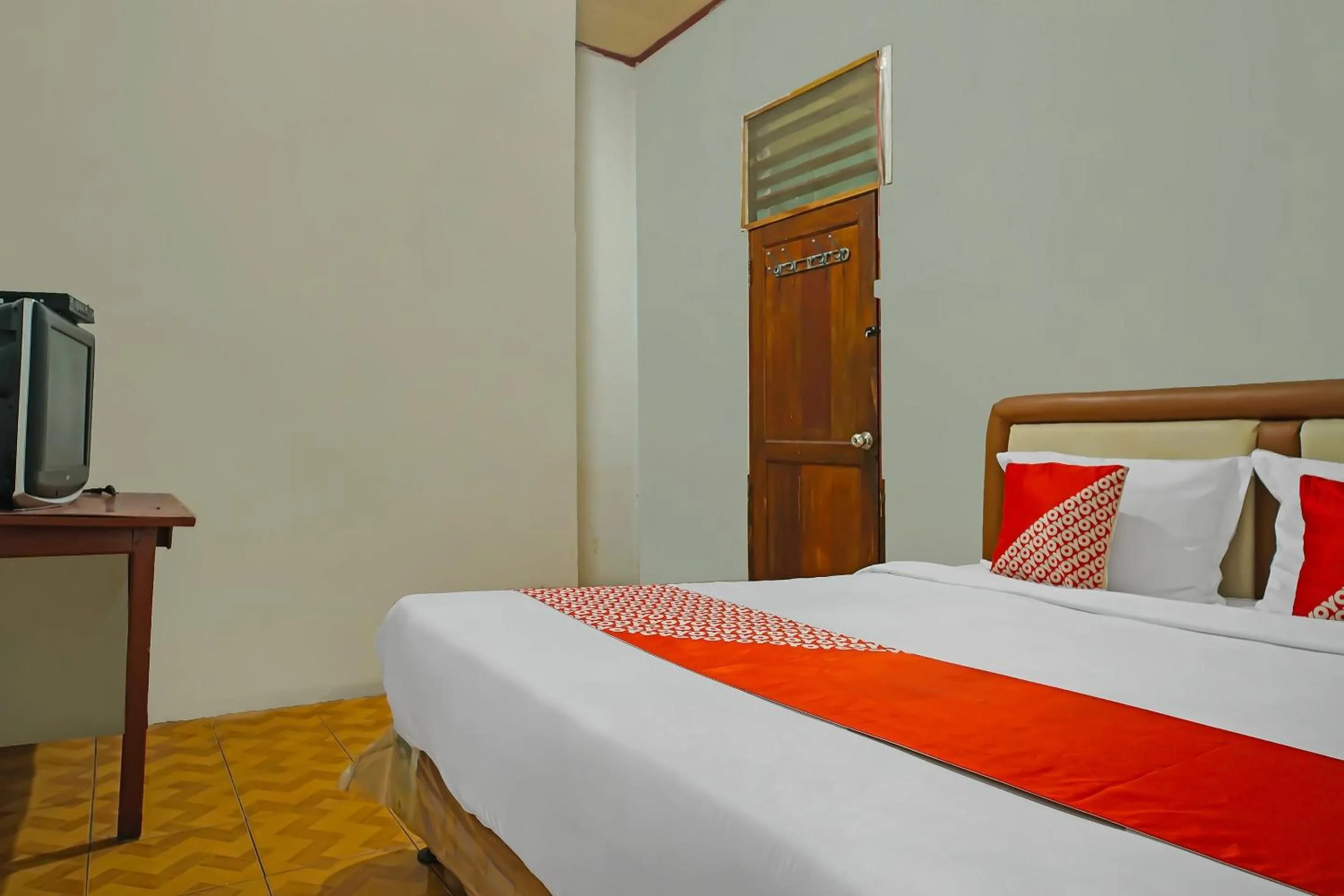 Bedroom, Bed in Hotel O Sidikalang Near KEJAKSAAN NEGERI DAIRI