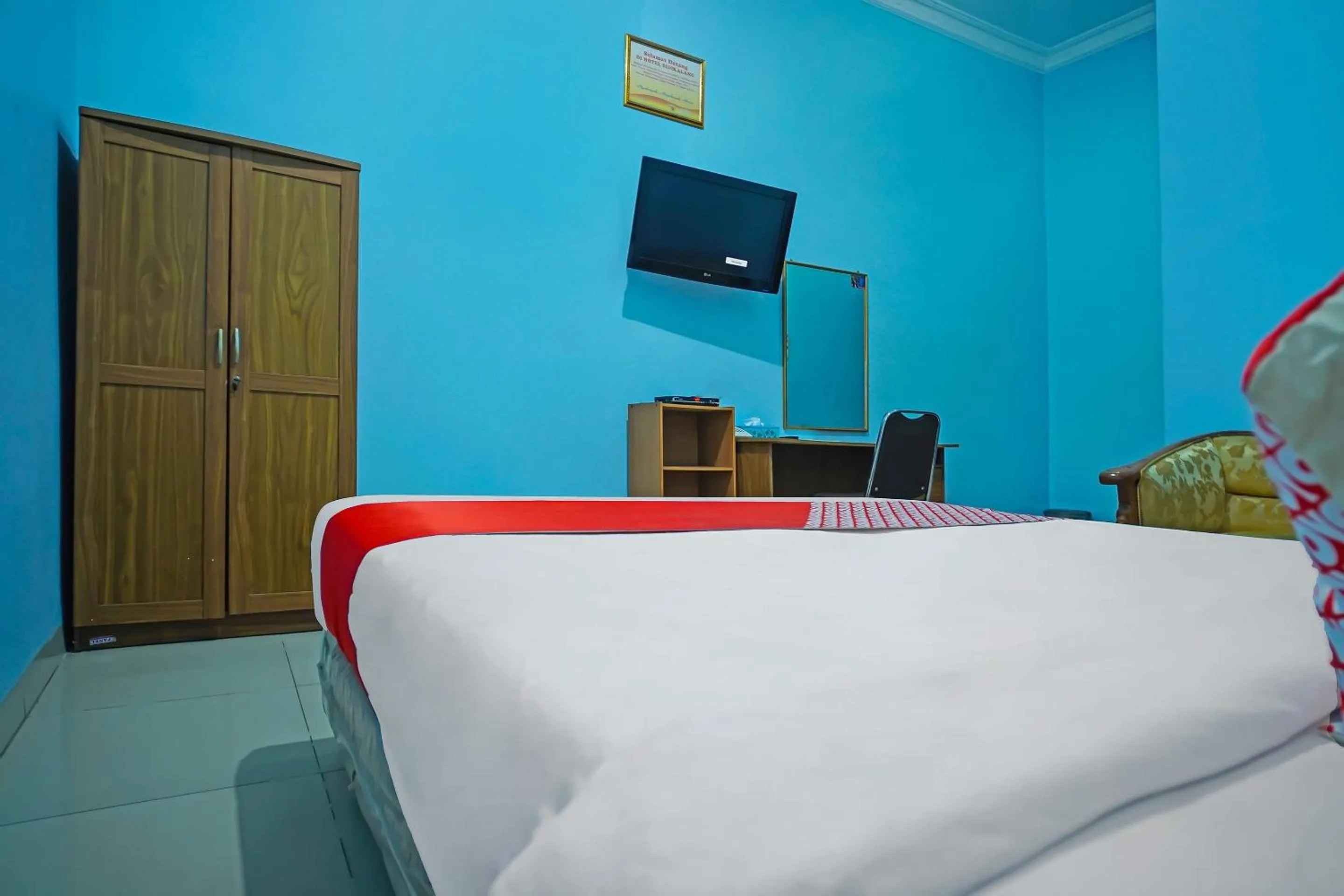 Bedroom, Bed in Hotel O Sidikalang Near KEJAKSAAN NEGERI DAIRI