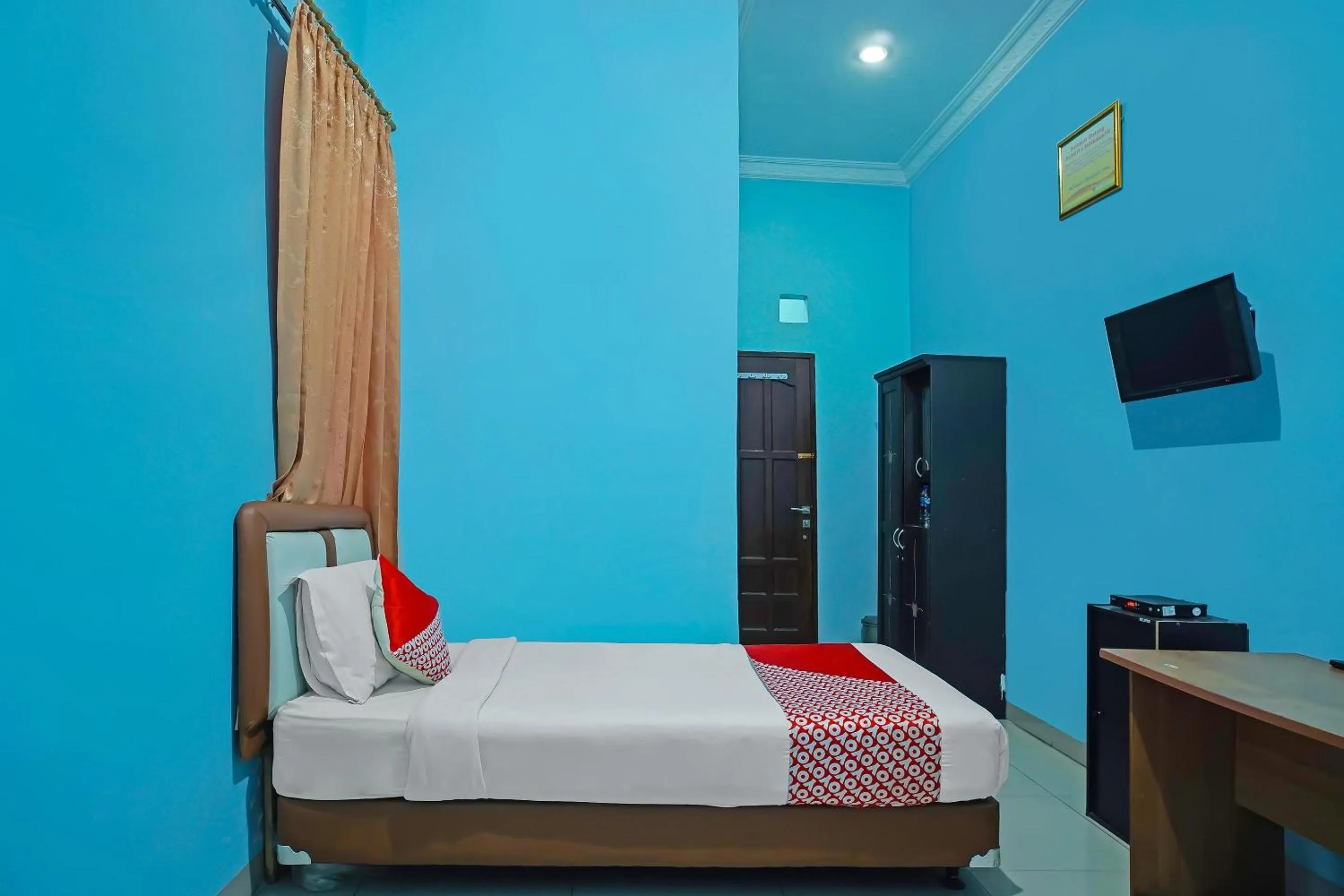 Bedroom, Bed in Hotel O Sidikalang Near KEJAKSAAN NEGERI DAIRI