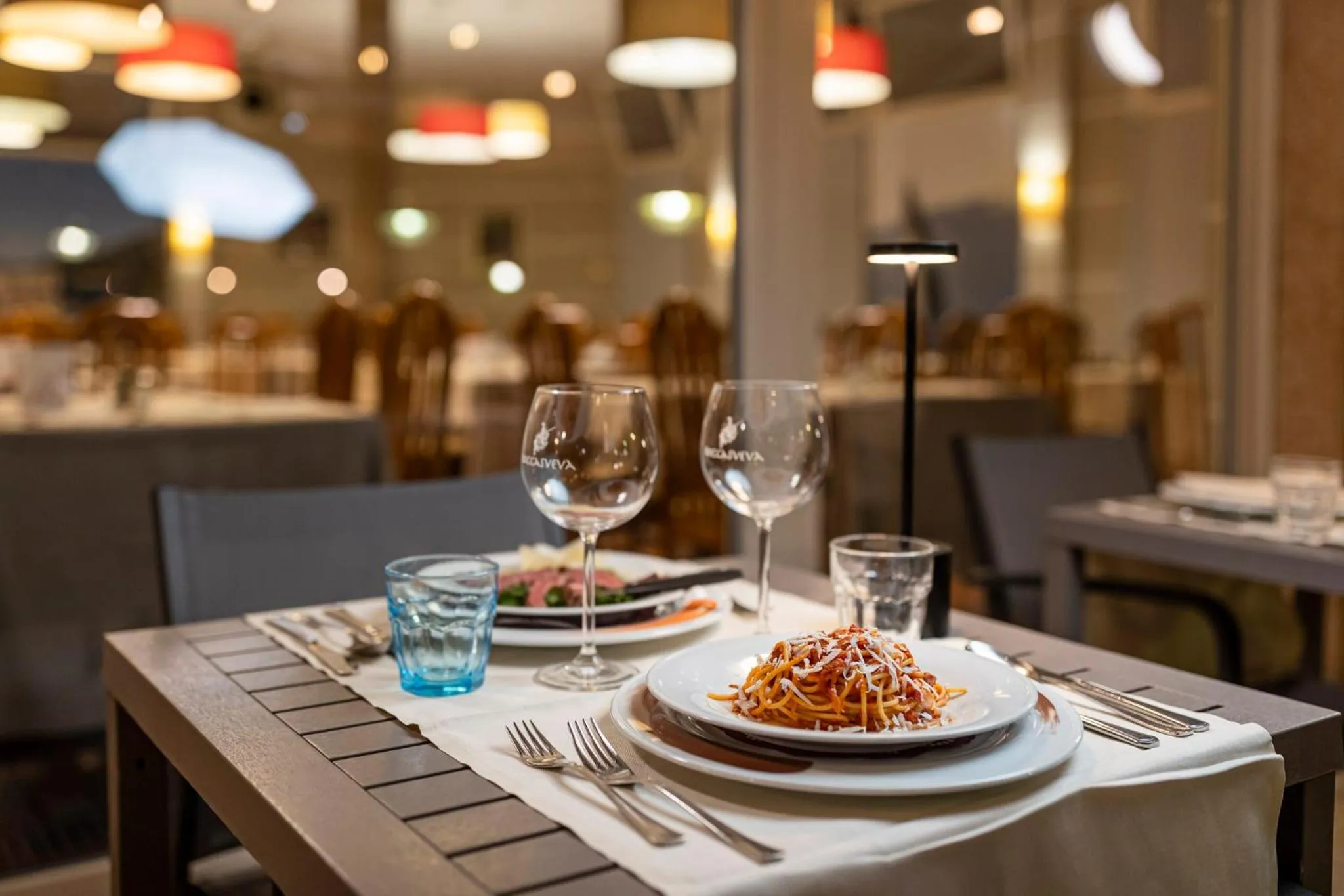 Dinner in Hotel Imperial ***S