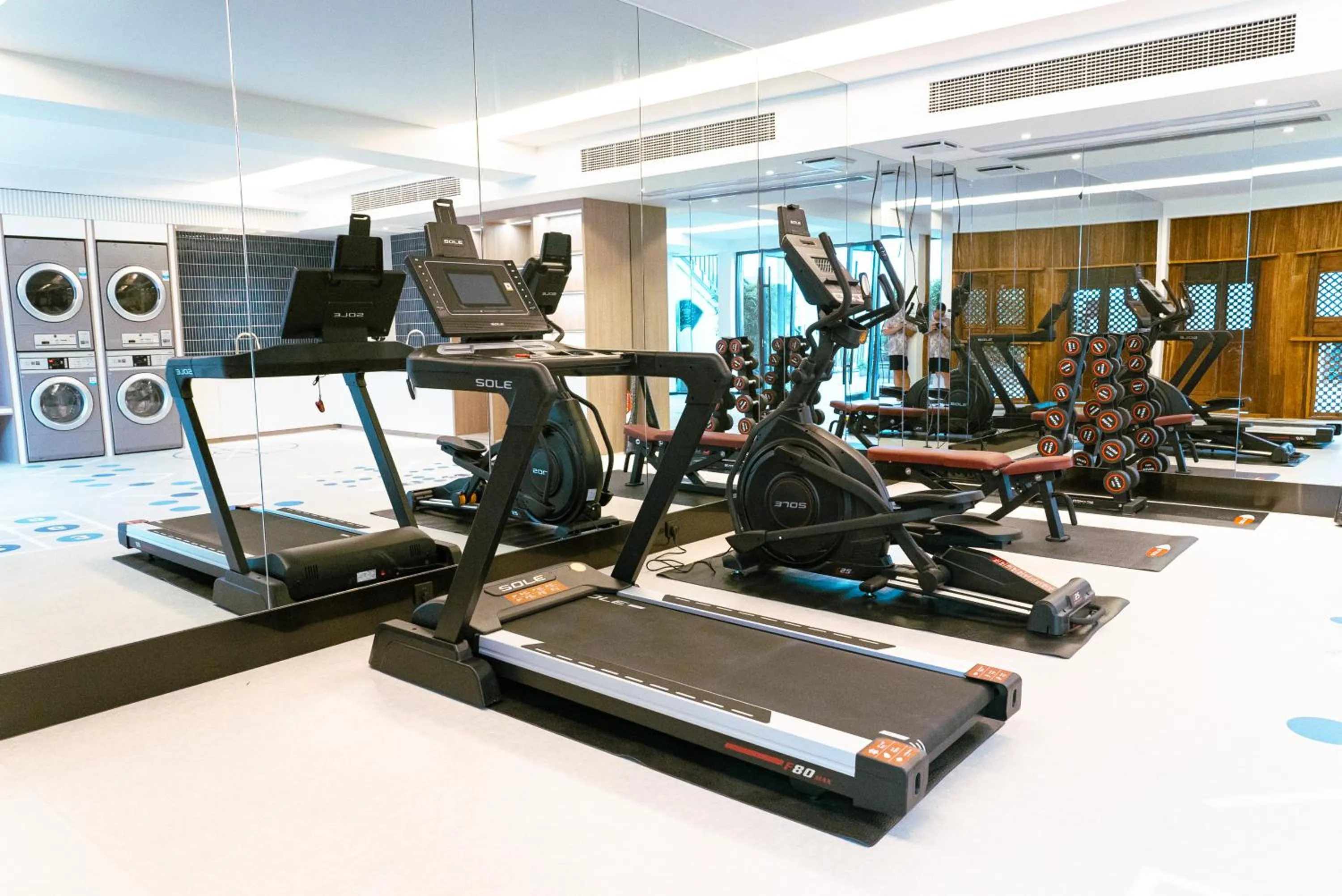 Fitness centre/facilities in SSAW Hotel in Lijiang Ancient Town-Offers special clothing fittings and photo sessions - Provides travel arrangements - Includes extra bed service