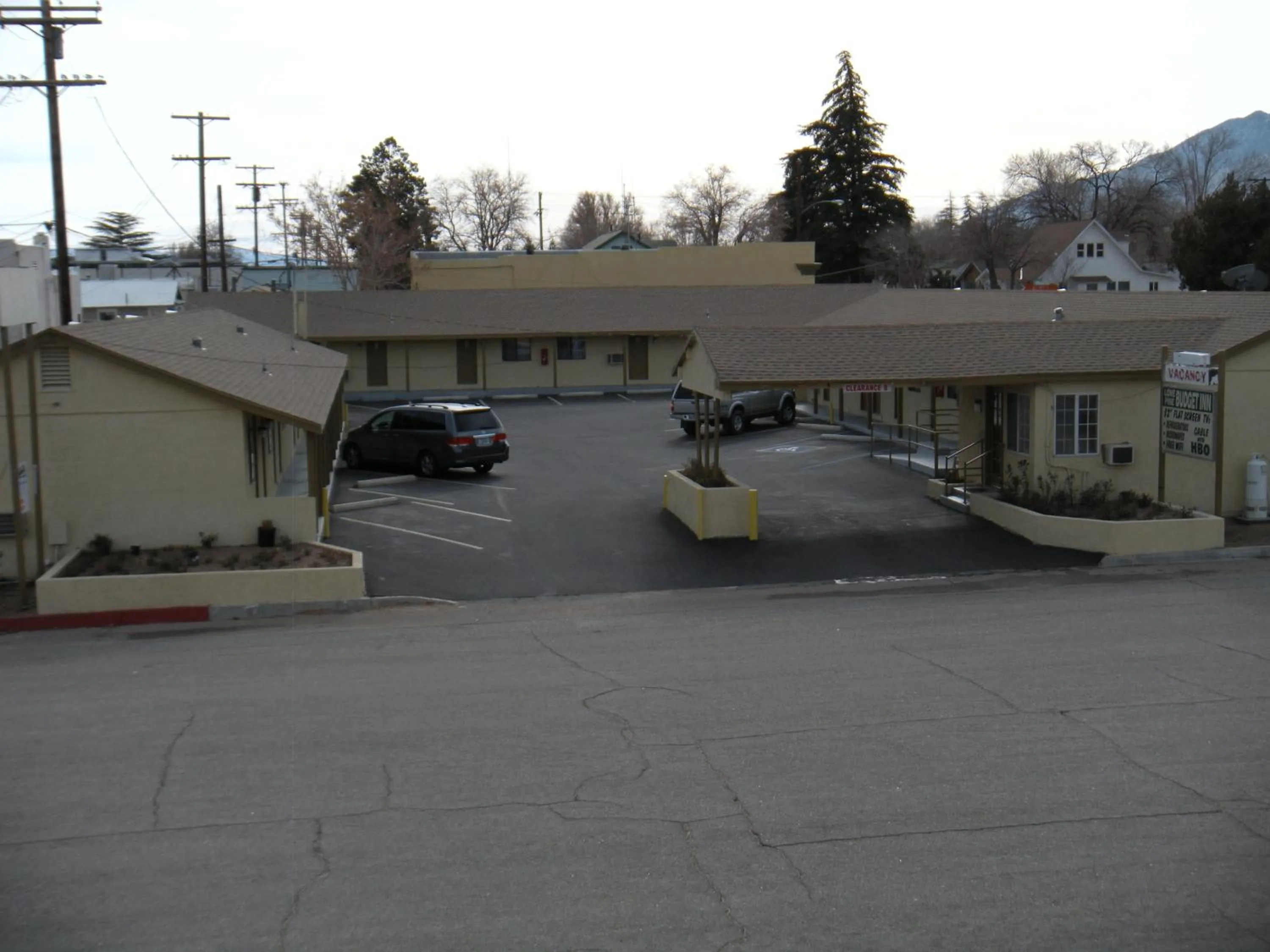 Facade/entrance in Lone Pine Budget Inn