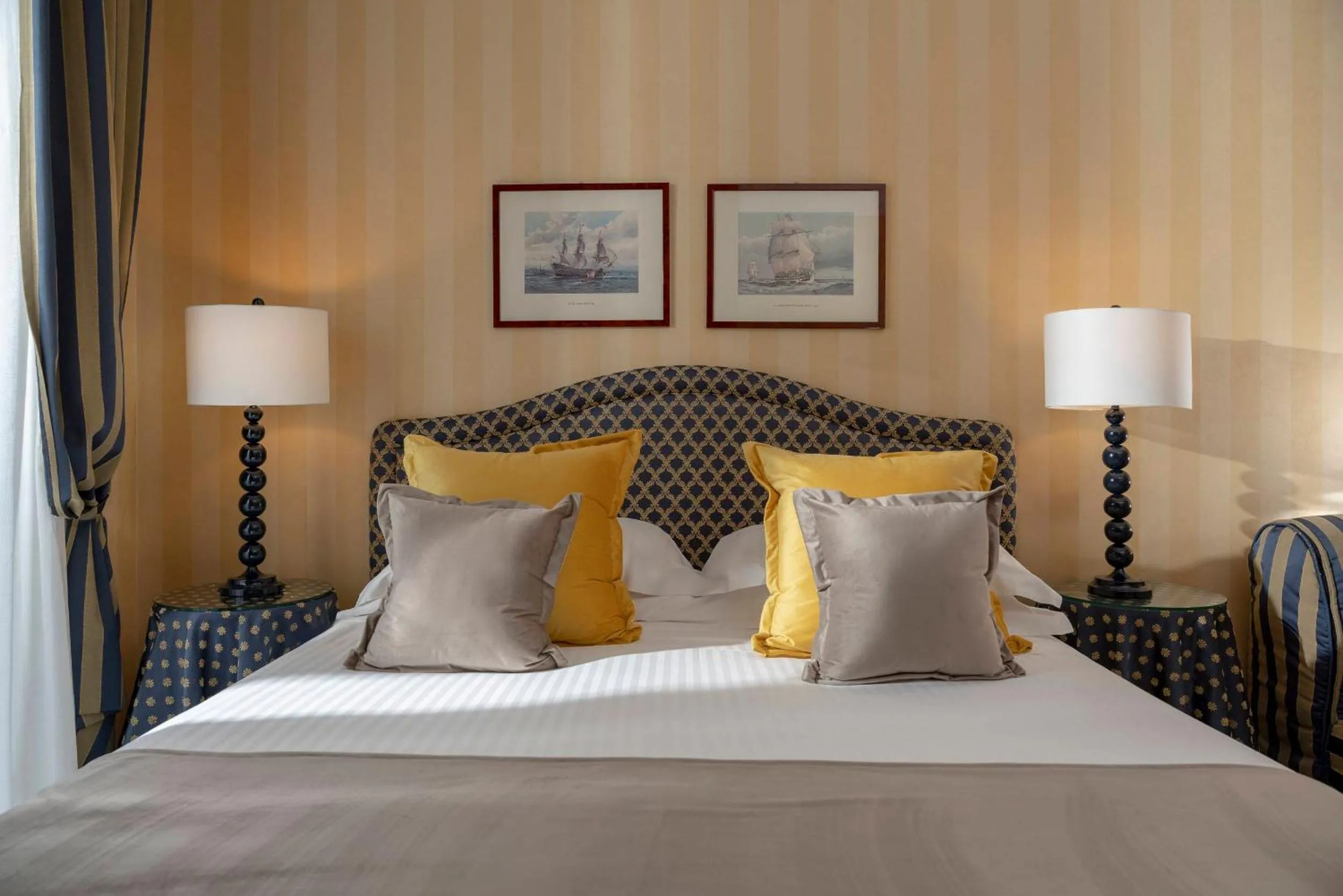 Bedroom, Bed in Hotel Lungomare