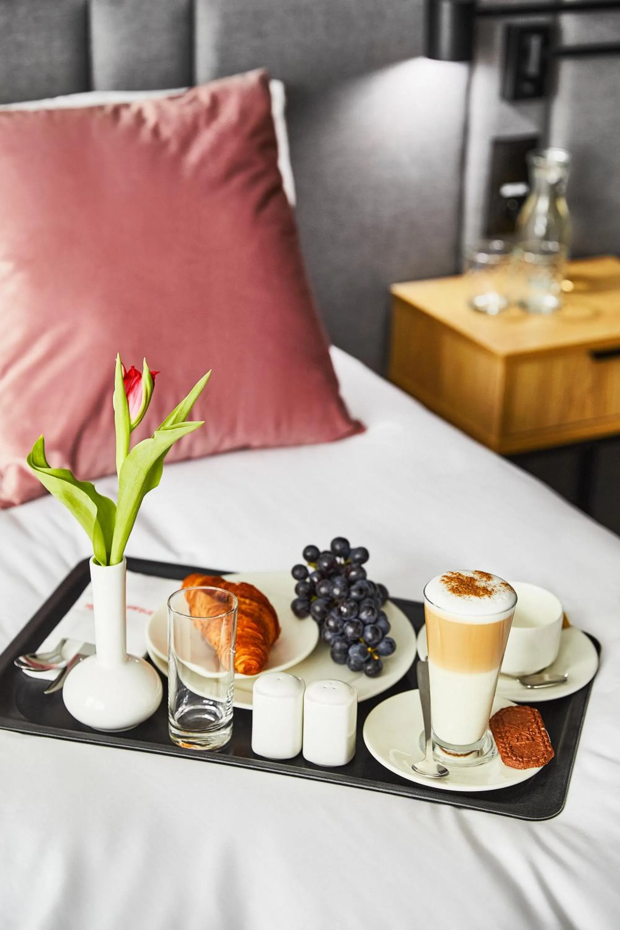 Breakfast, Bed in Hotel Sante