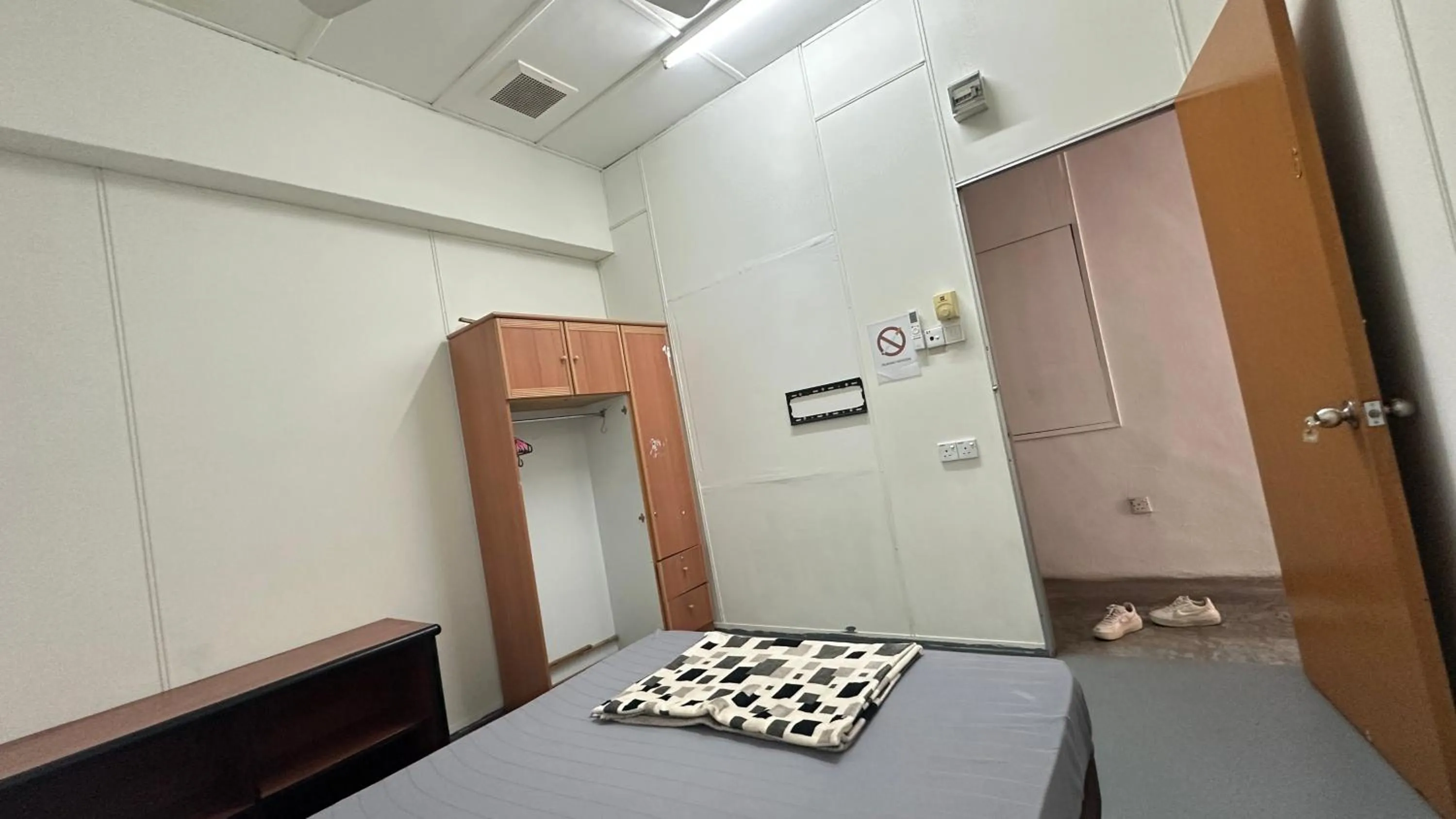 Bed in Jiaxin Dormitory - Puteri Wangsa 家馨旅舍