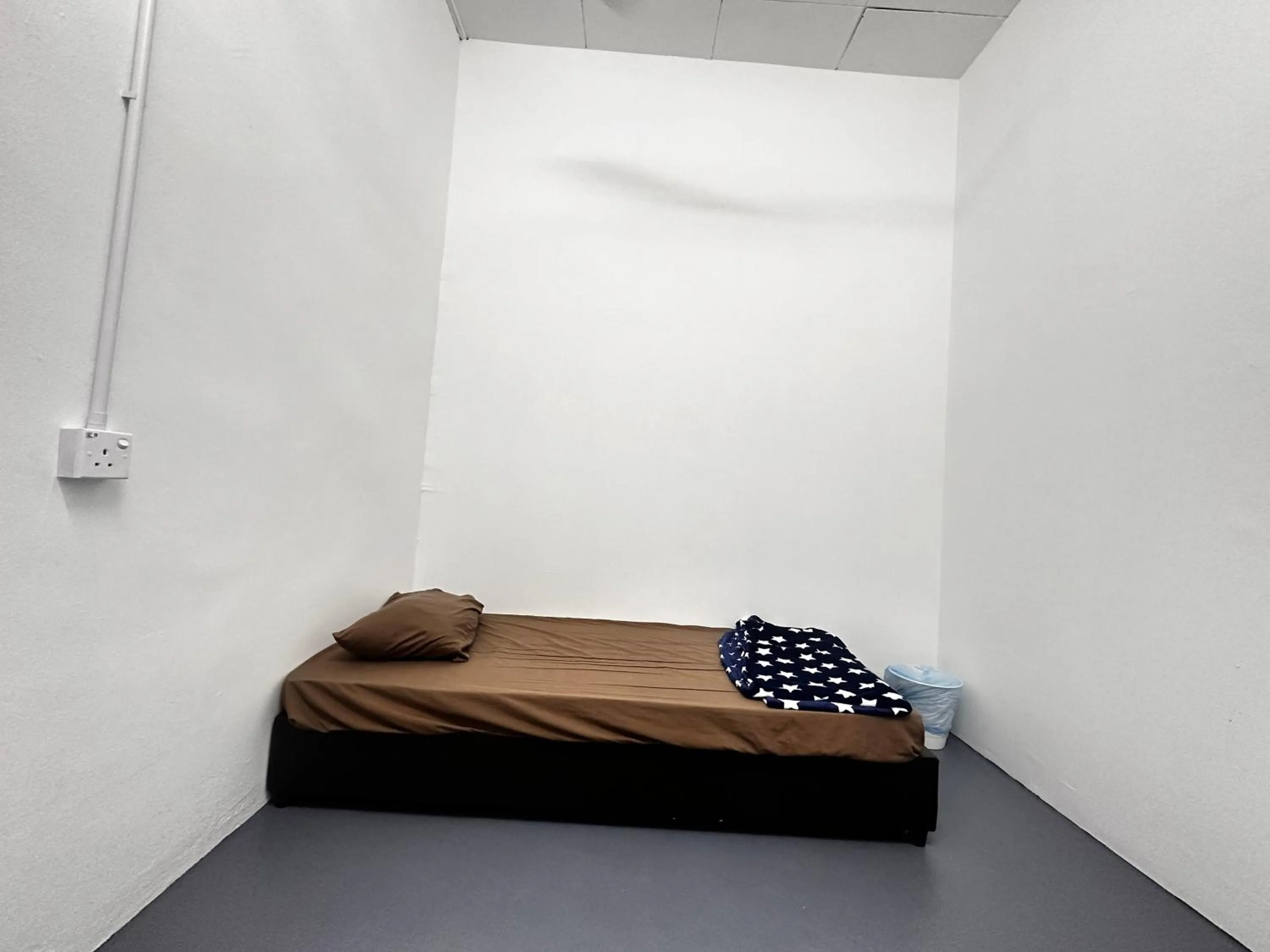 Bed in Jiaxin Dormitory - Puteri Wangsa 家馨旅舍