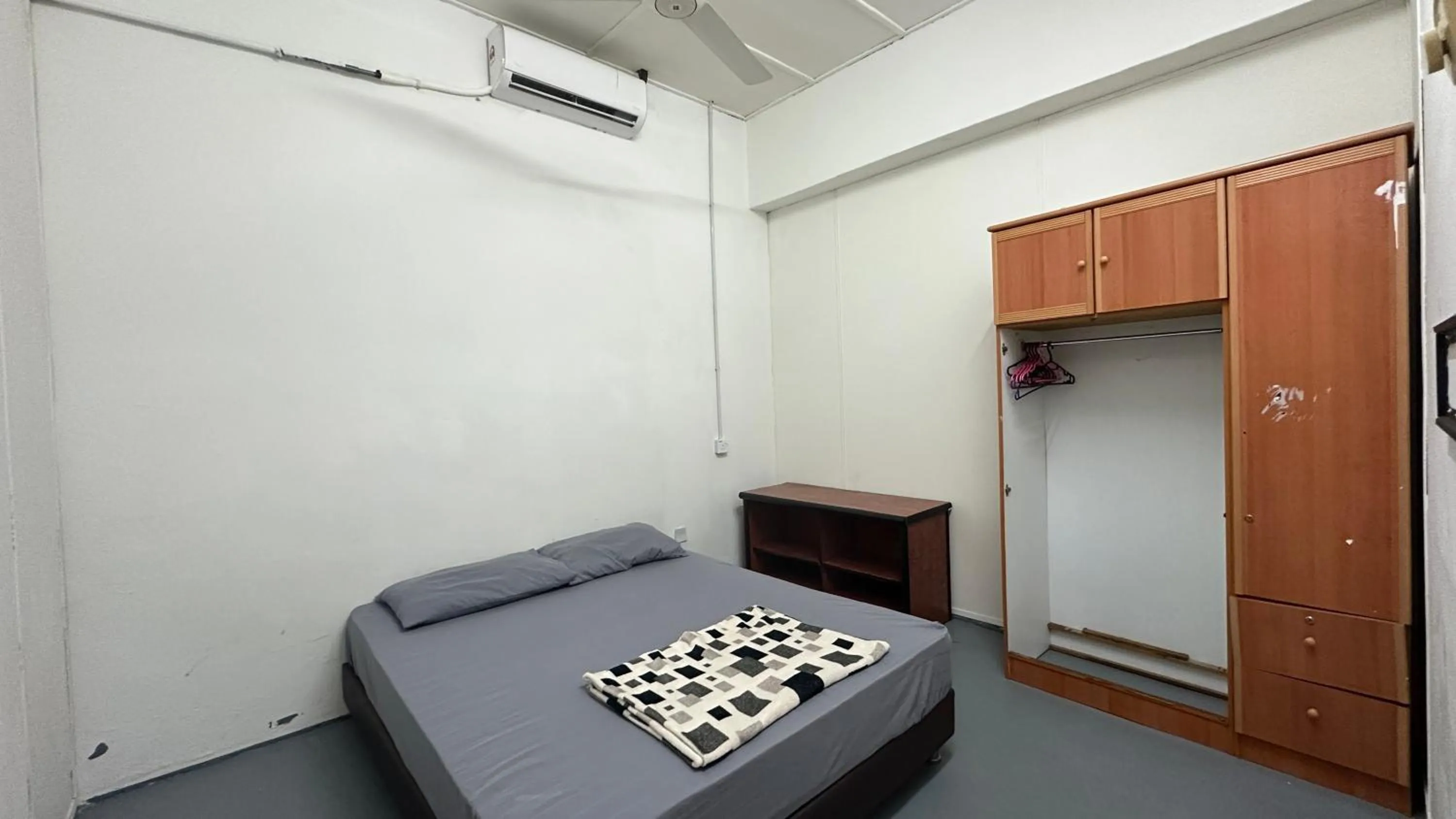 Bed in Jiaxin Dormitory - Puteri Wangsa 家馨旅舍
