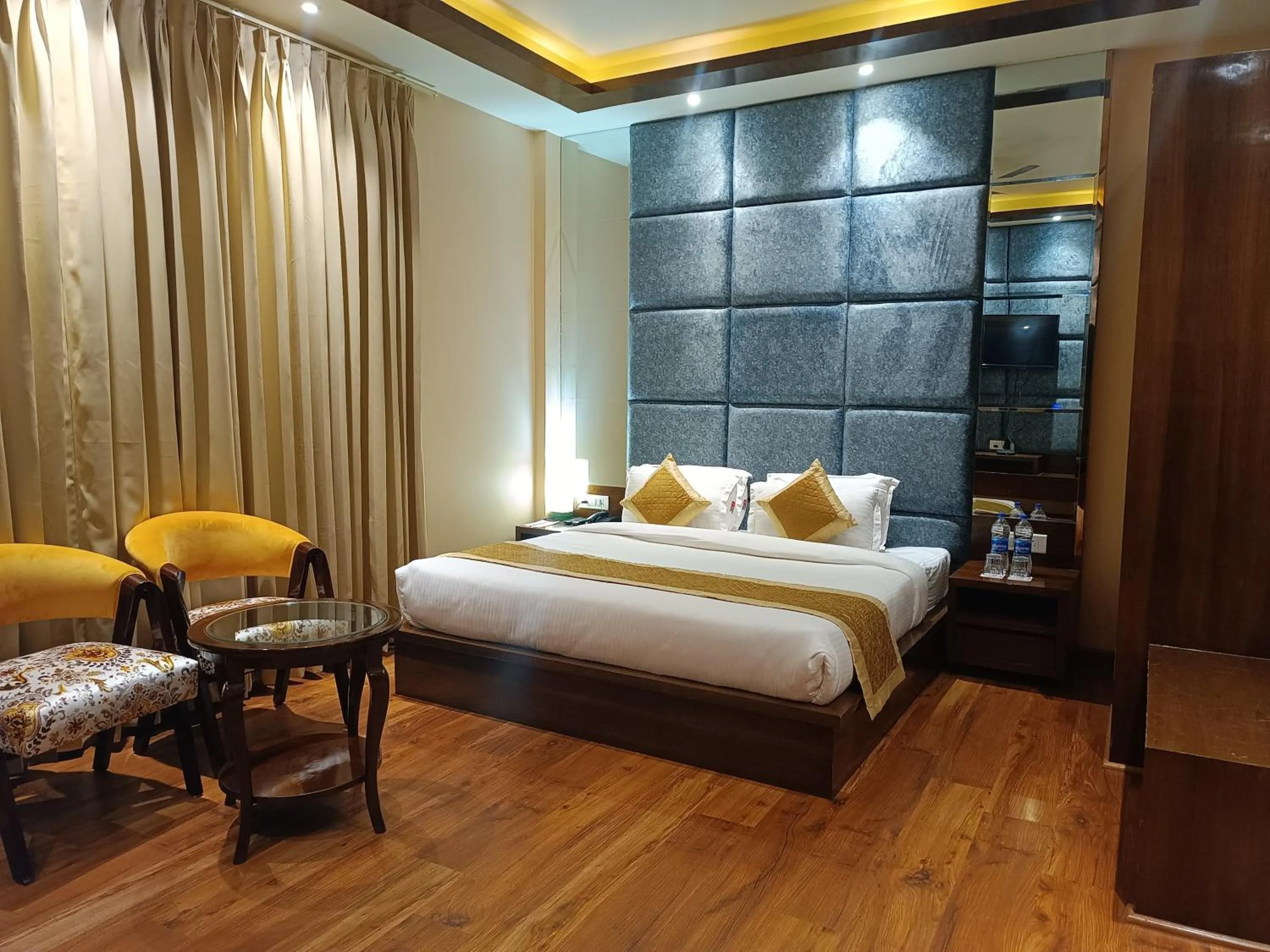 Bed in Mastiff Hotel, Dalhousie