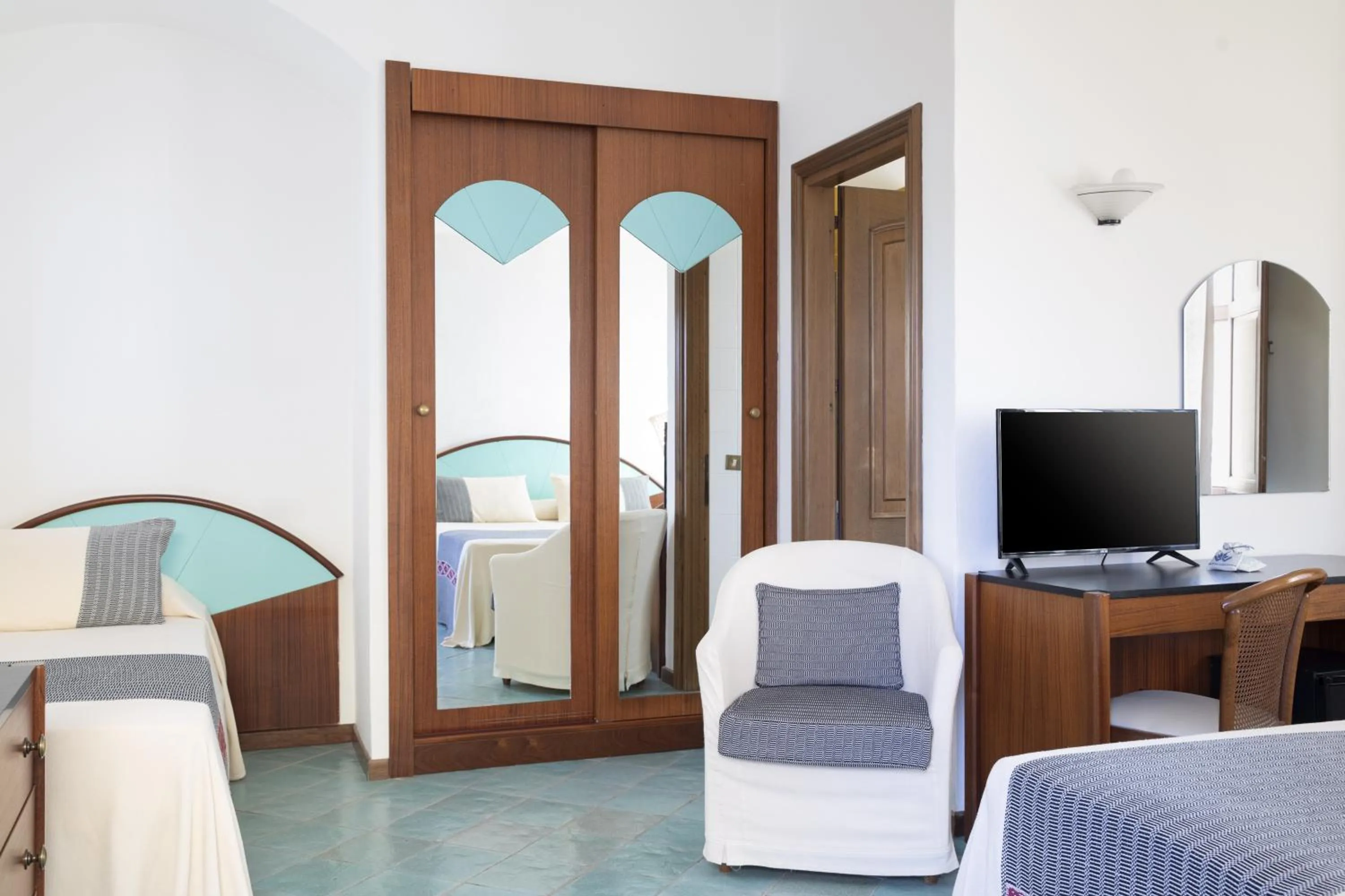 Photo of the whole room in Hotel la Torre