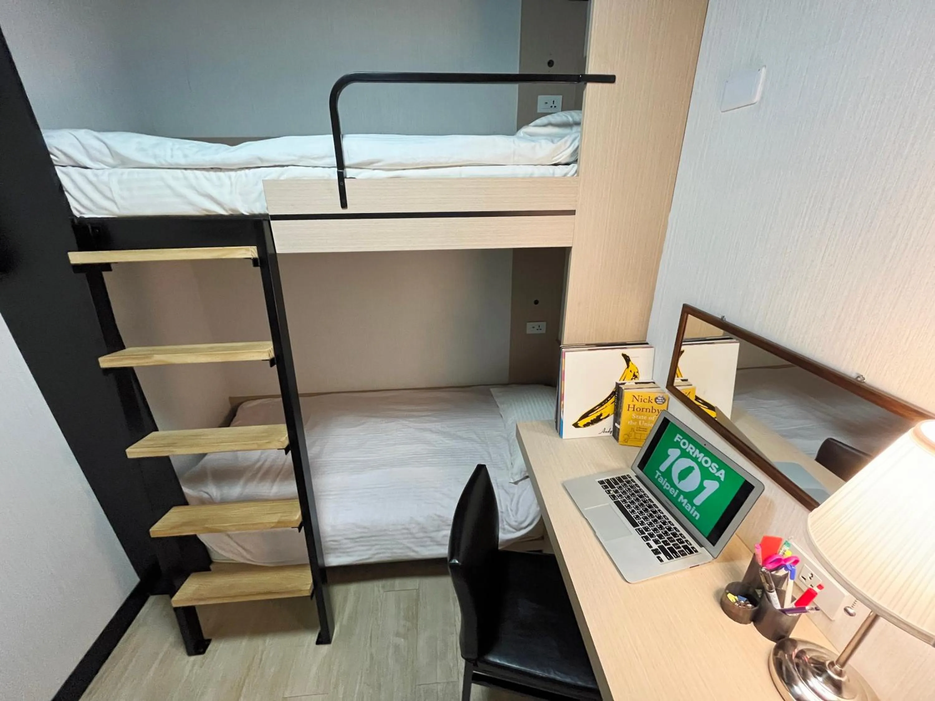 Bed in Formosa 101 Taipei Main Branch