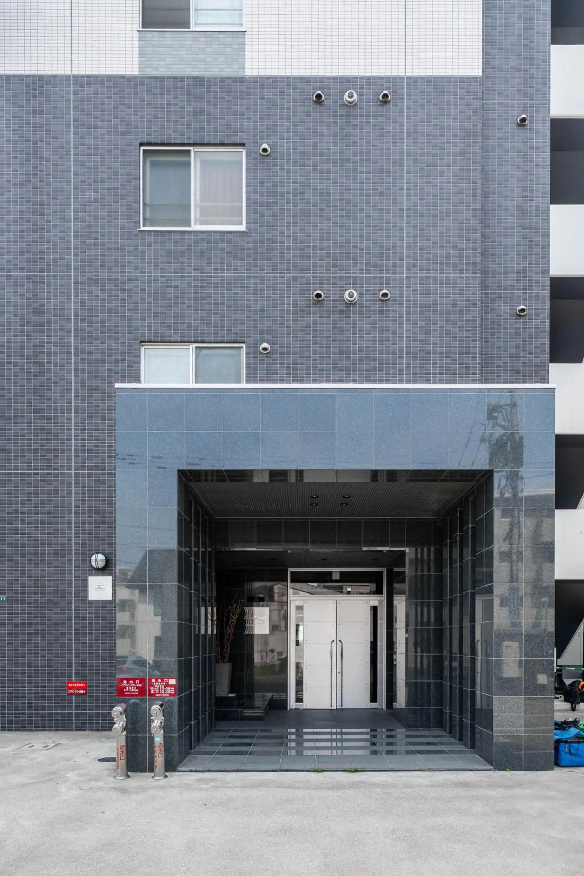 Facade/entrance in AROMA