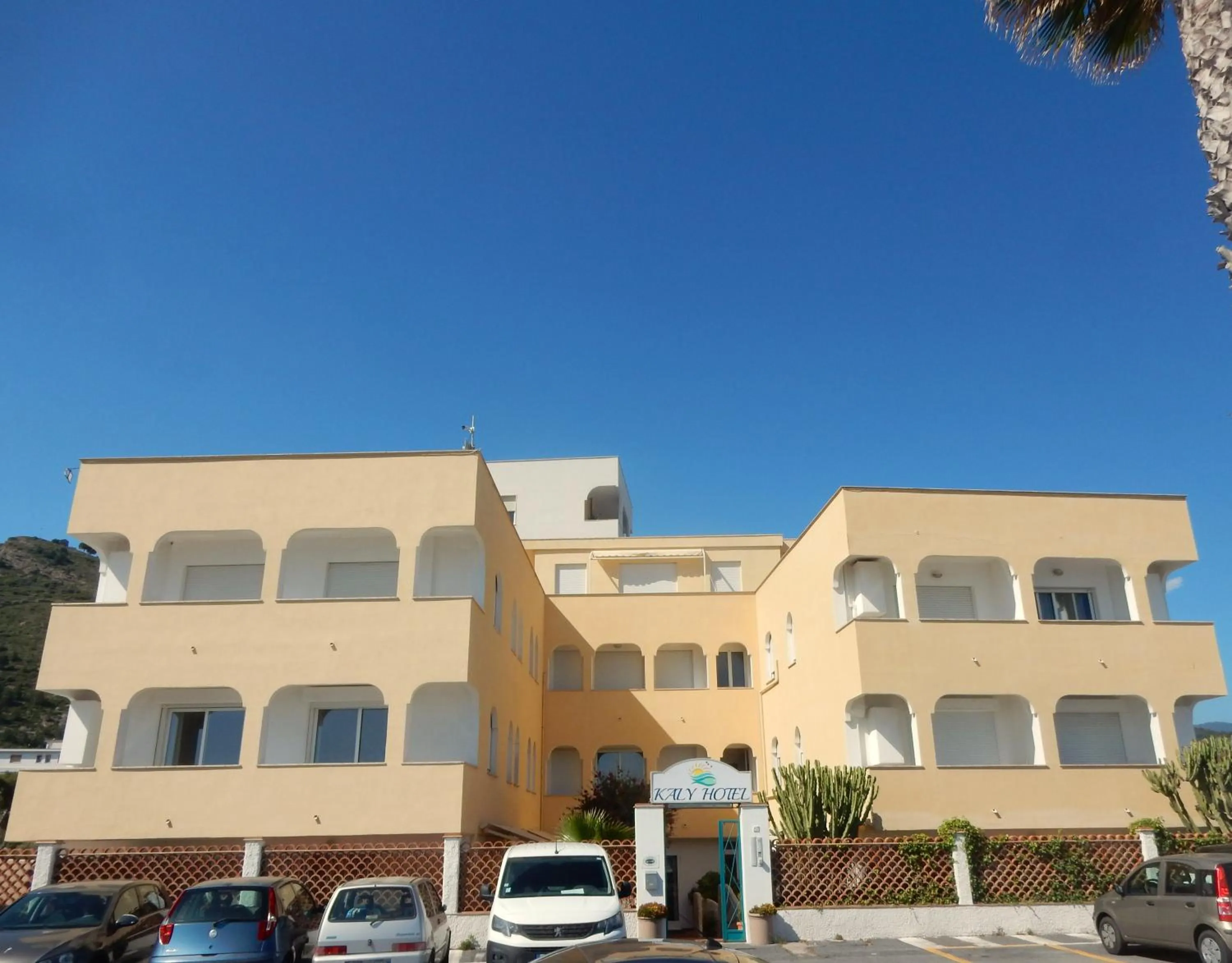 Facade/entrance in Hotel Kaly