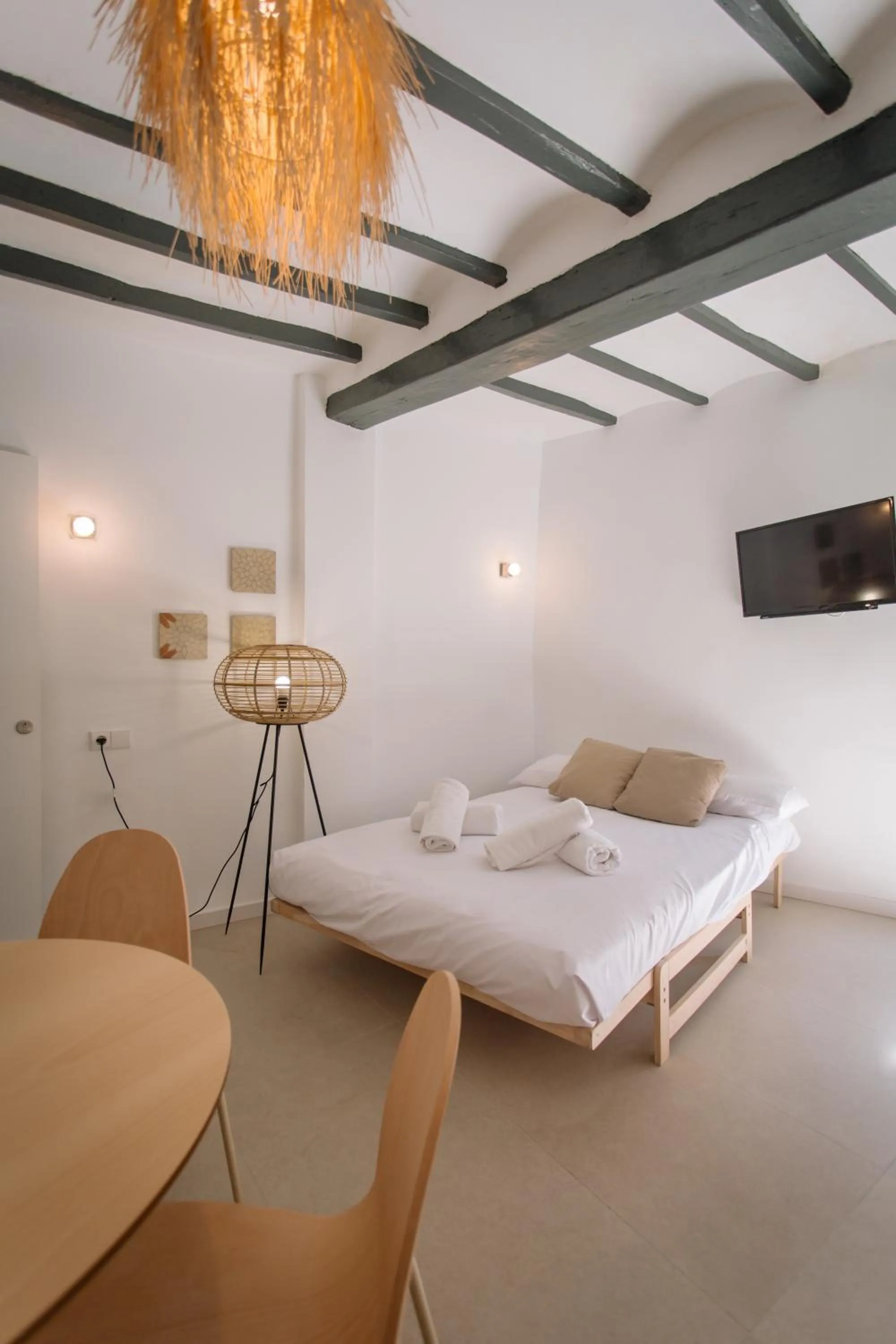 Bedroom, Bed in Mayor 36 by Seaward Suites