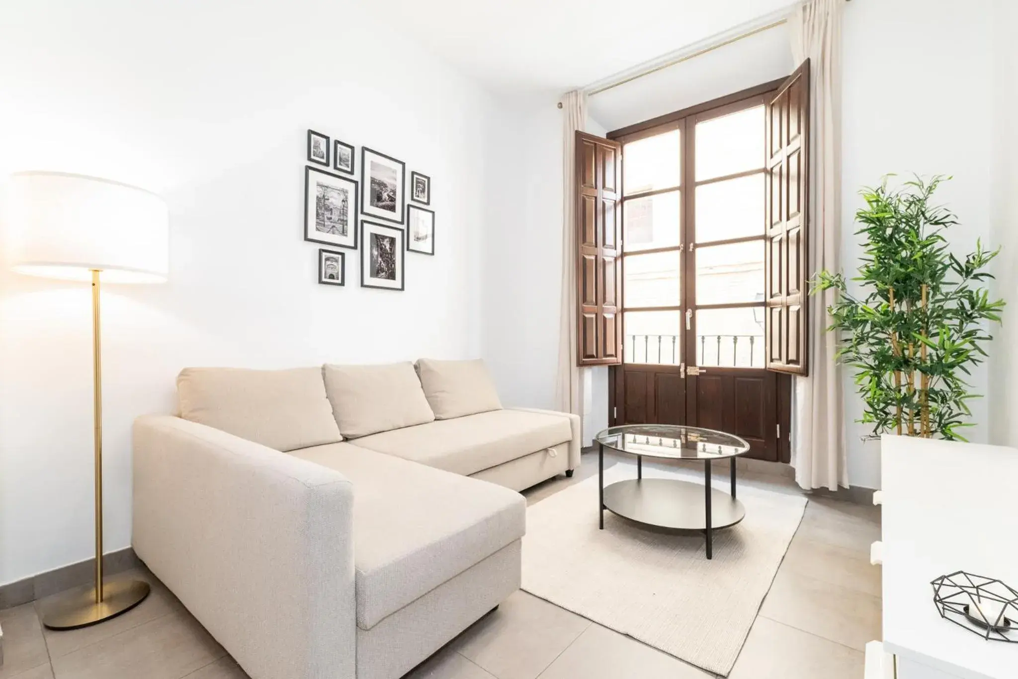 Modern Cozy flat in Granada's city centre 1 Modern Cozy flat in Granada's city centre 1