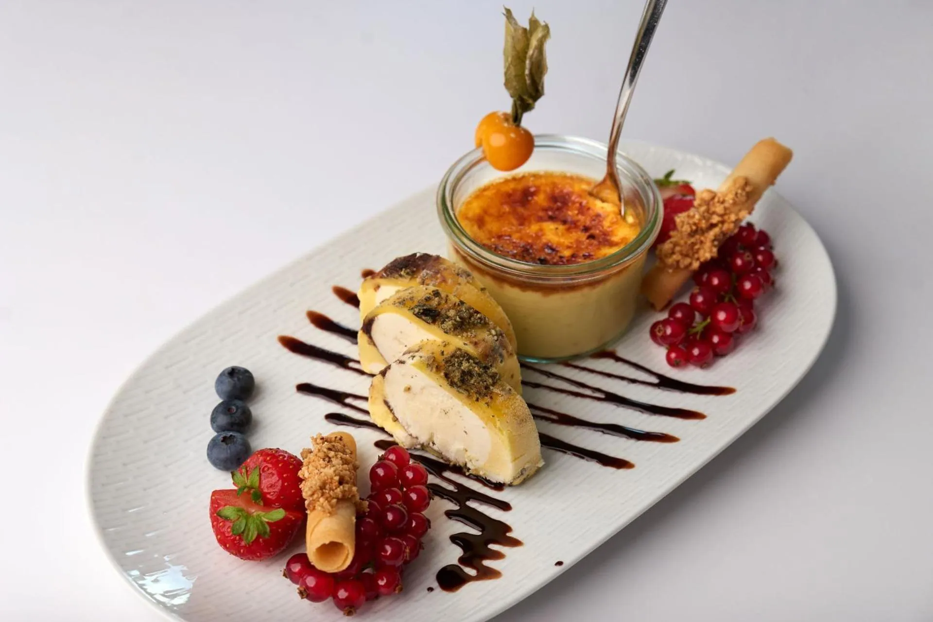 Restaurant/places to eat in Hotel Le Parc