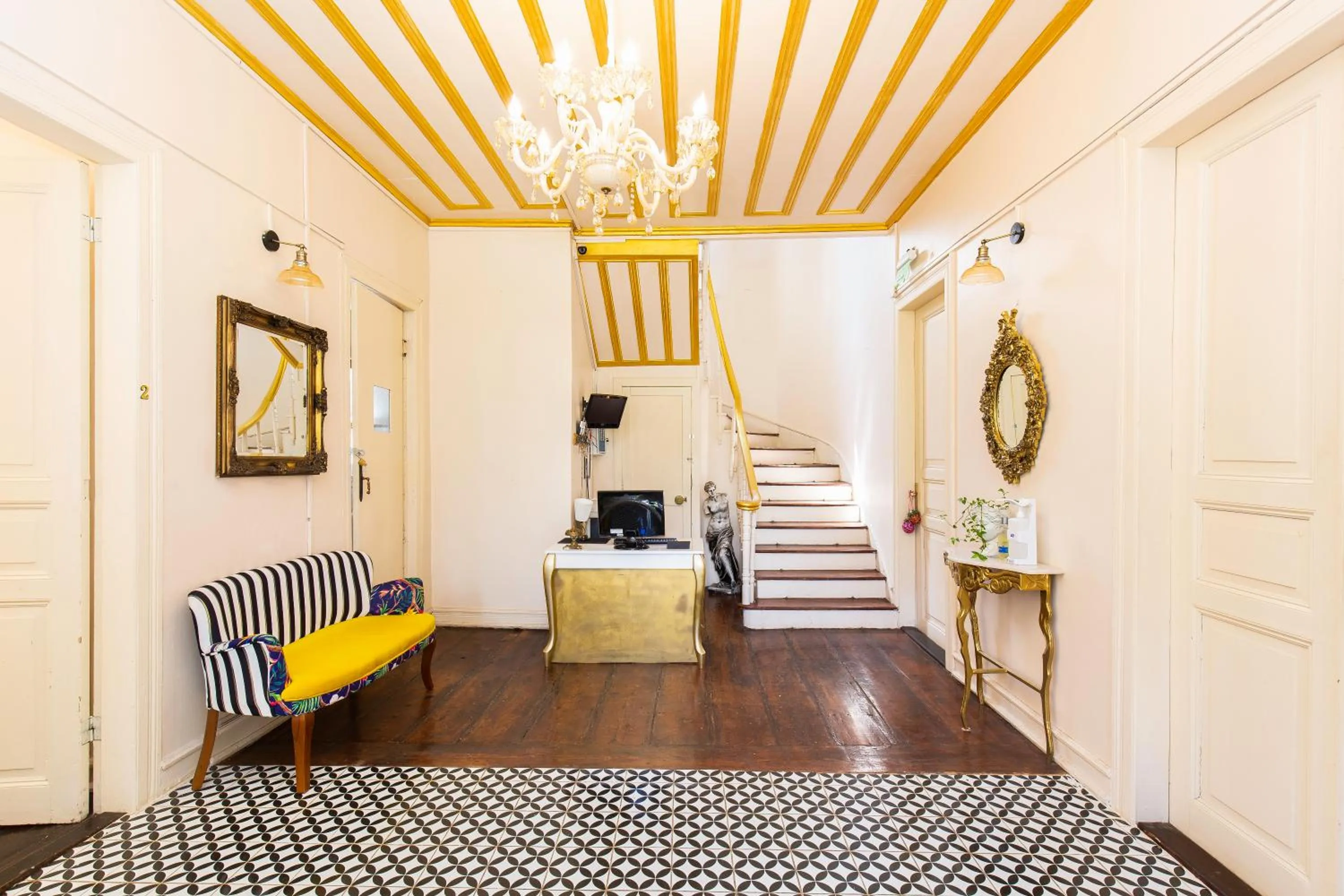 Lobby or reception in No16 Ada