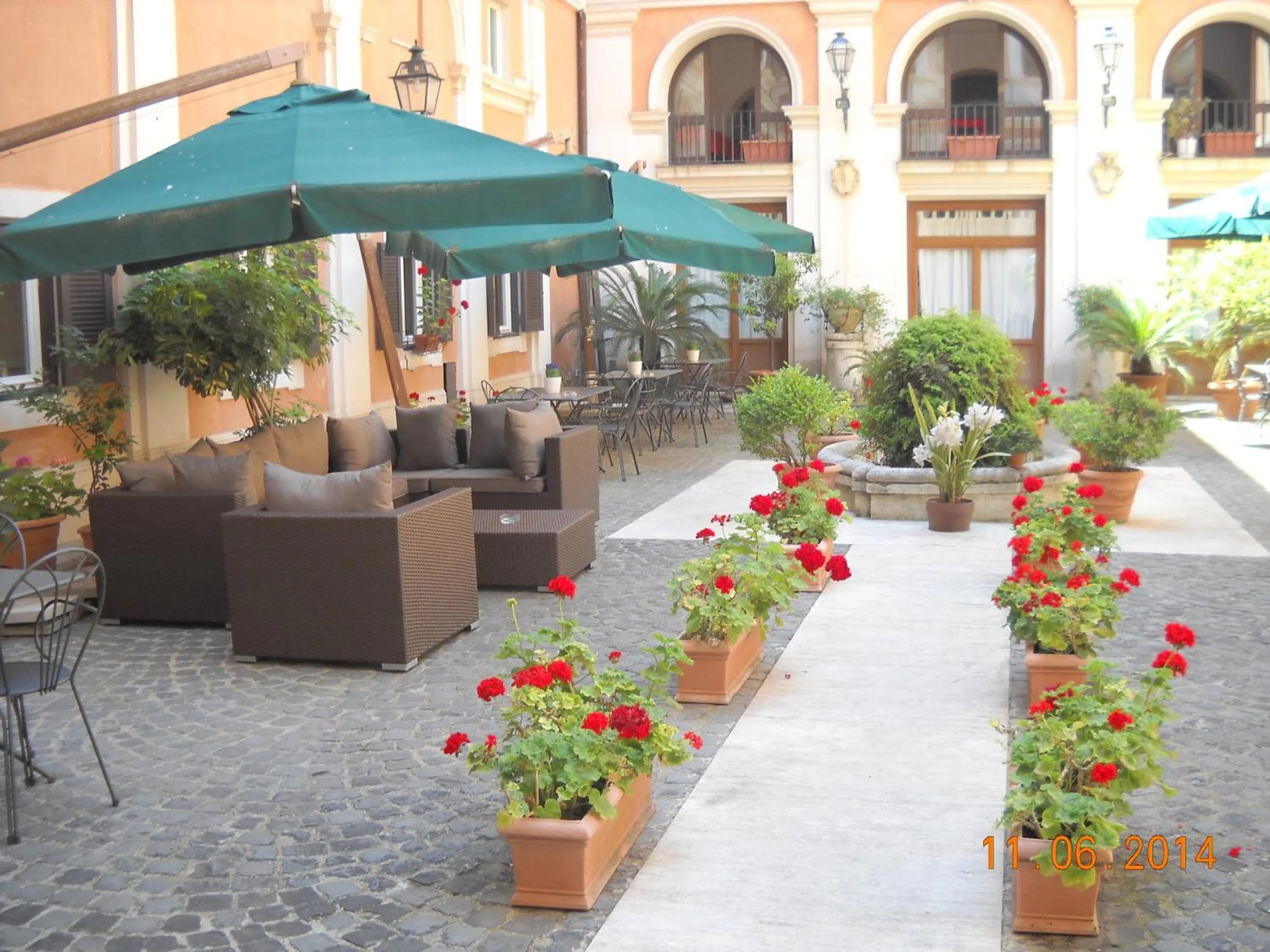 Patio in Relais Hotel Antico Palazzo Rospigliosi