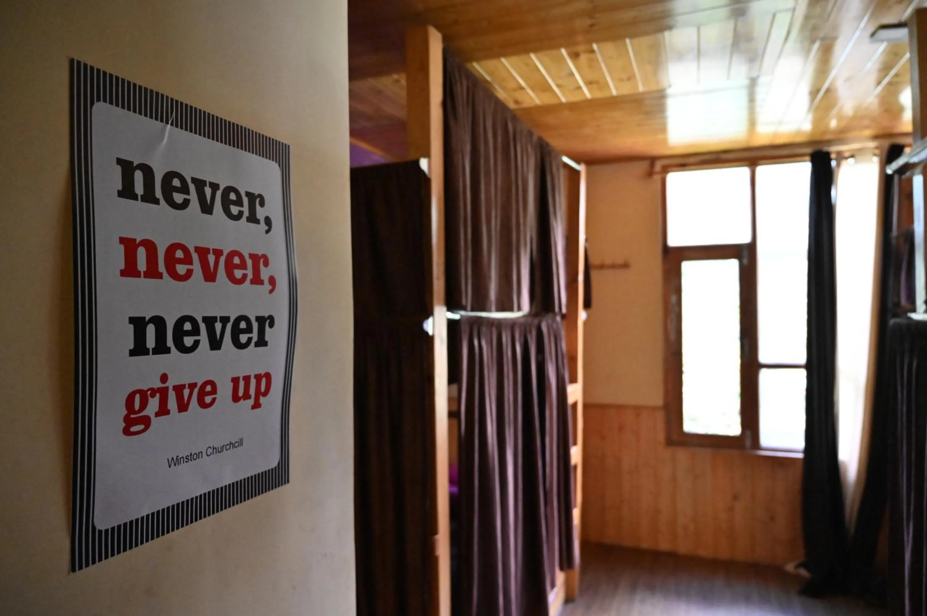 bunk bed in indian backpackers hostel