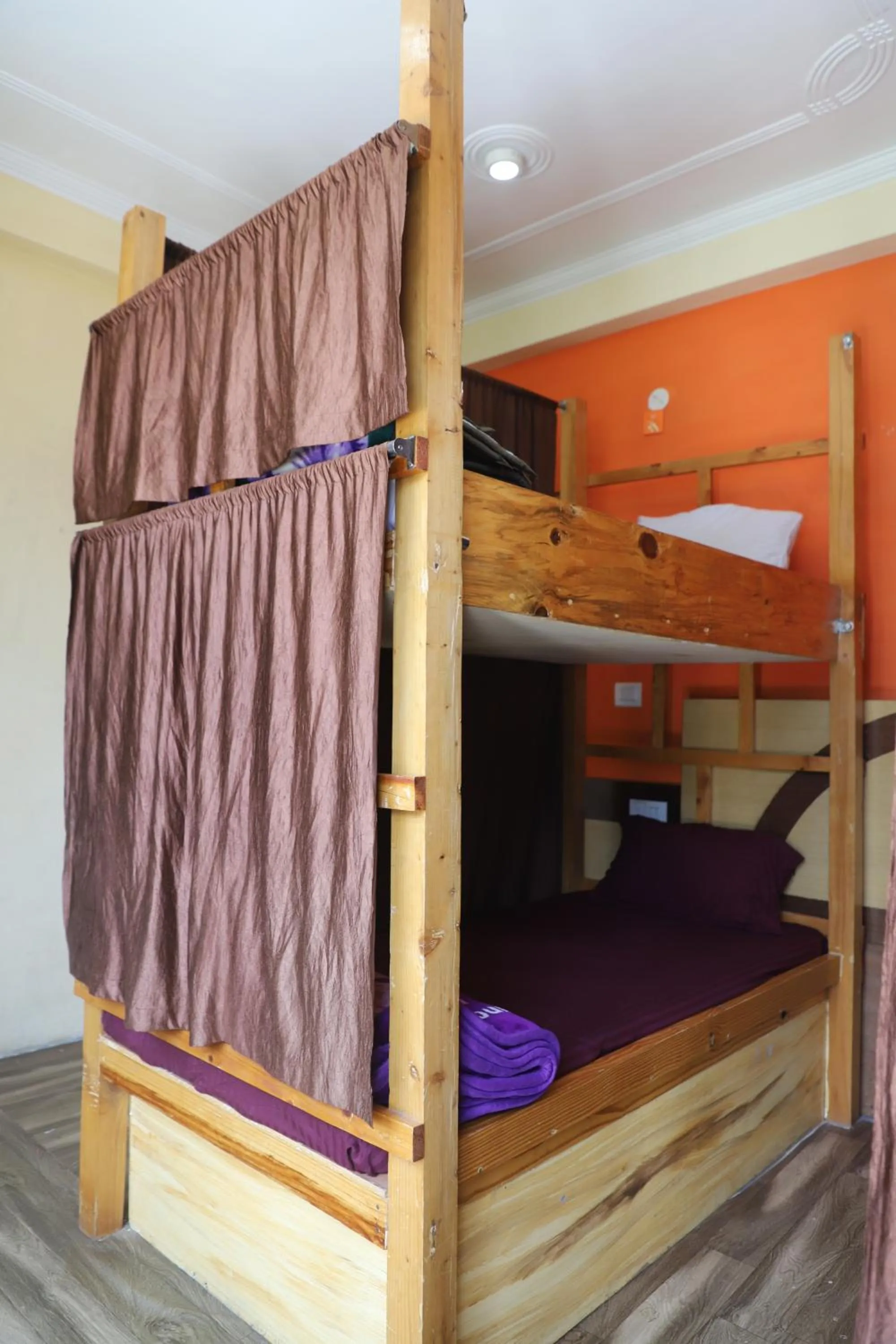 bunk bed, Bed in indian backpackers hostel