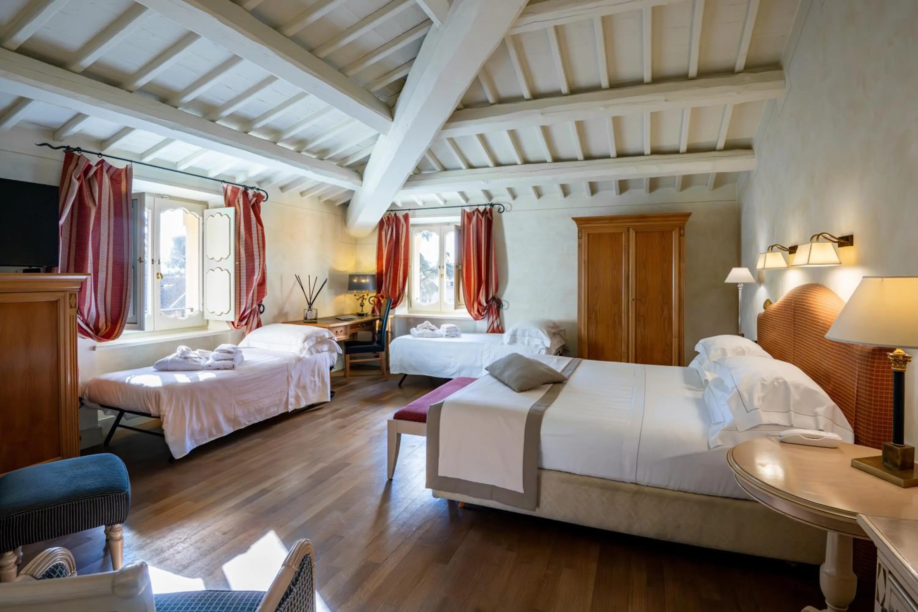 Bedroom, Bed in Posta Donini 1579 - UNA Esperienze