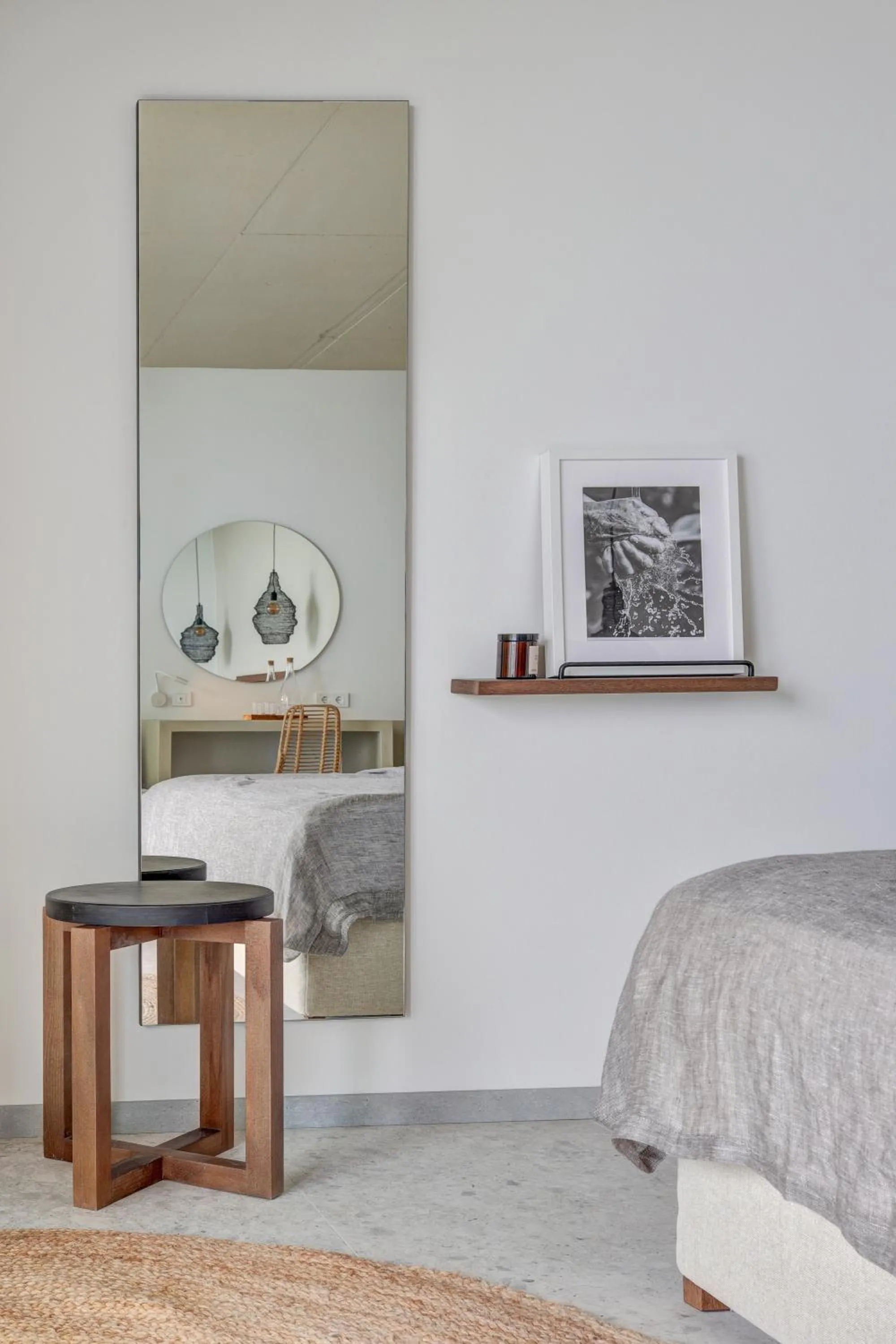 Bedroom in Umani Hotel - Free Beach - Free Parking