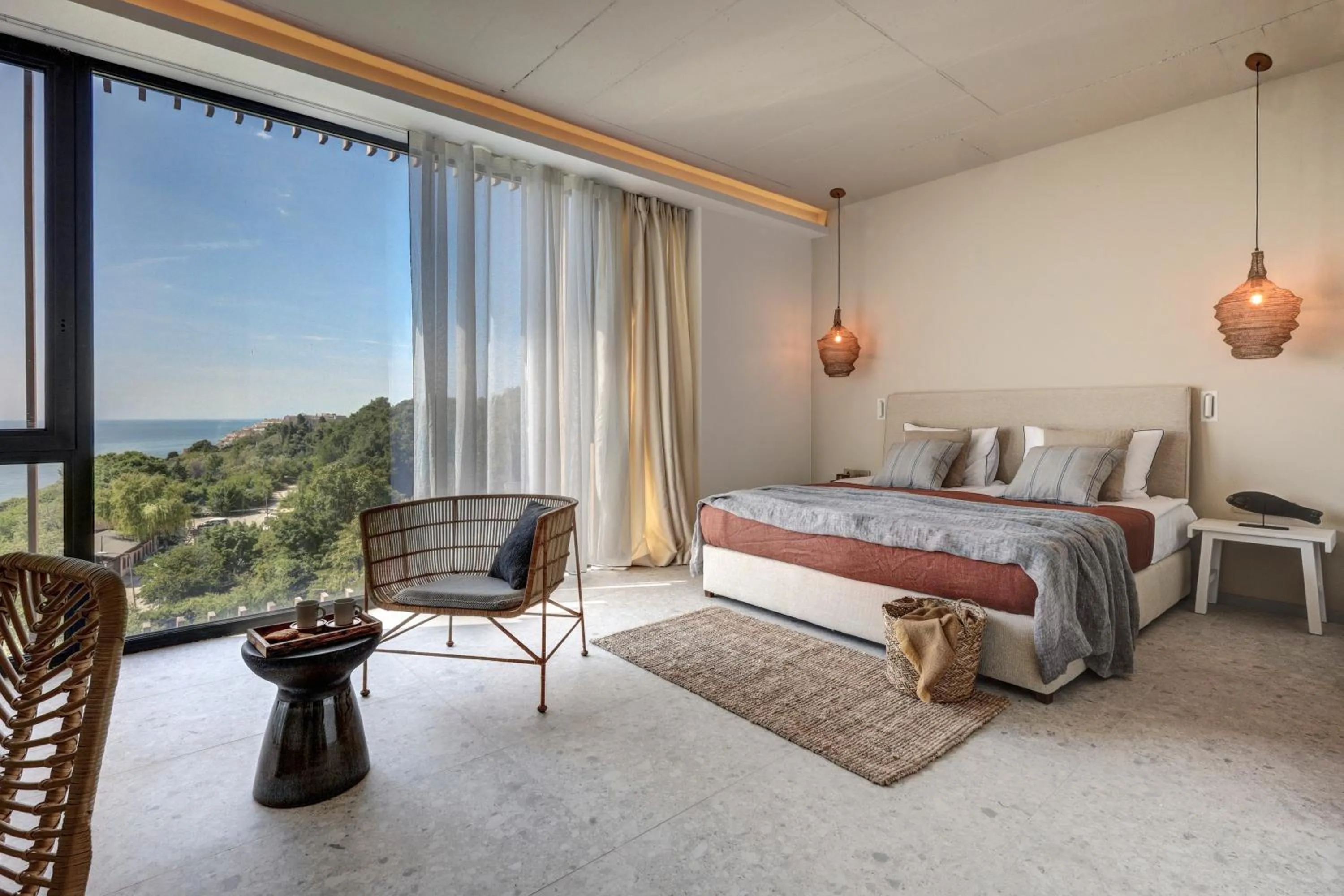 Bedroom in Umani Hotel - Free Beach - Free Parking