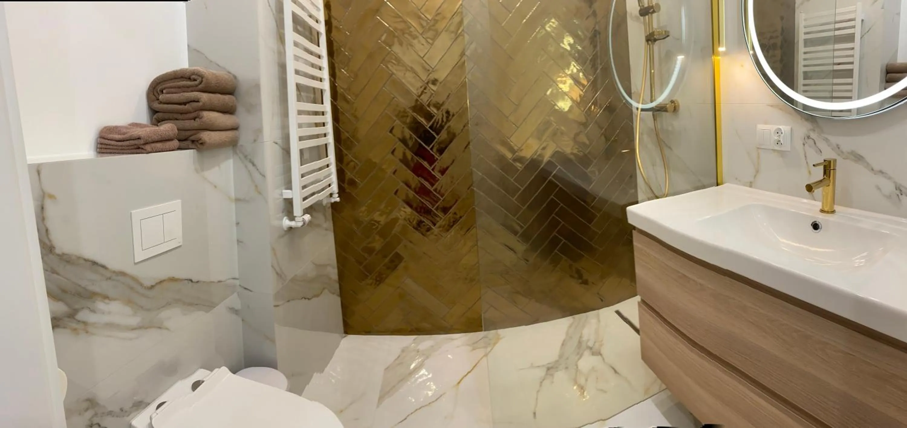 Shower in Apartamenty Hanza Tower Gold