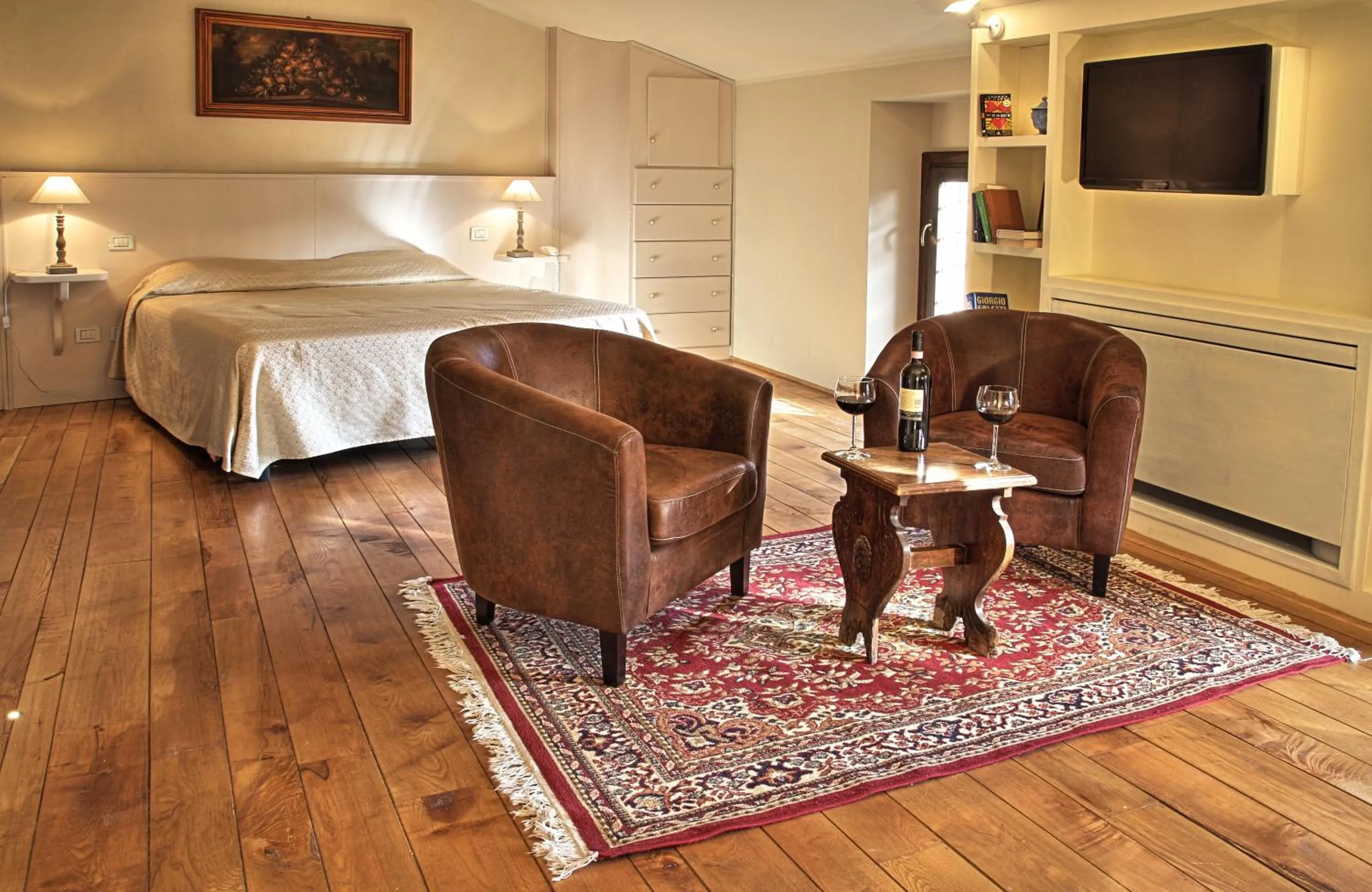 Queen Suite with Spa Bath in Castello Di Petroia Dimora d'Epoca