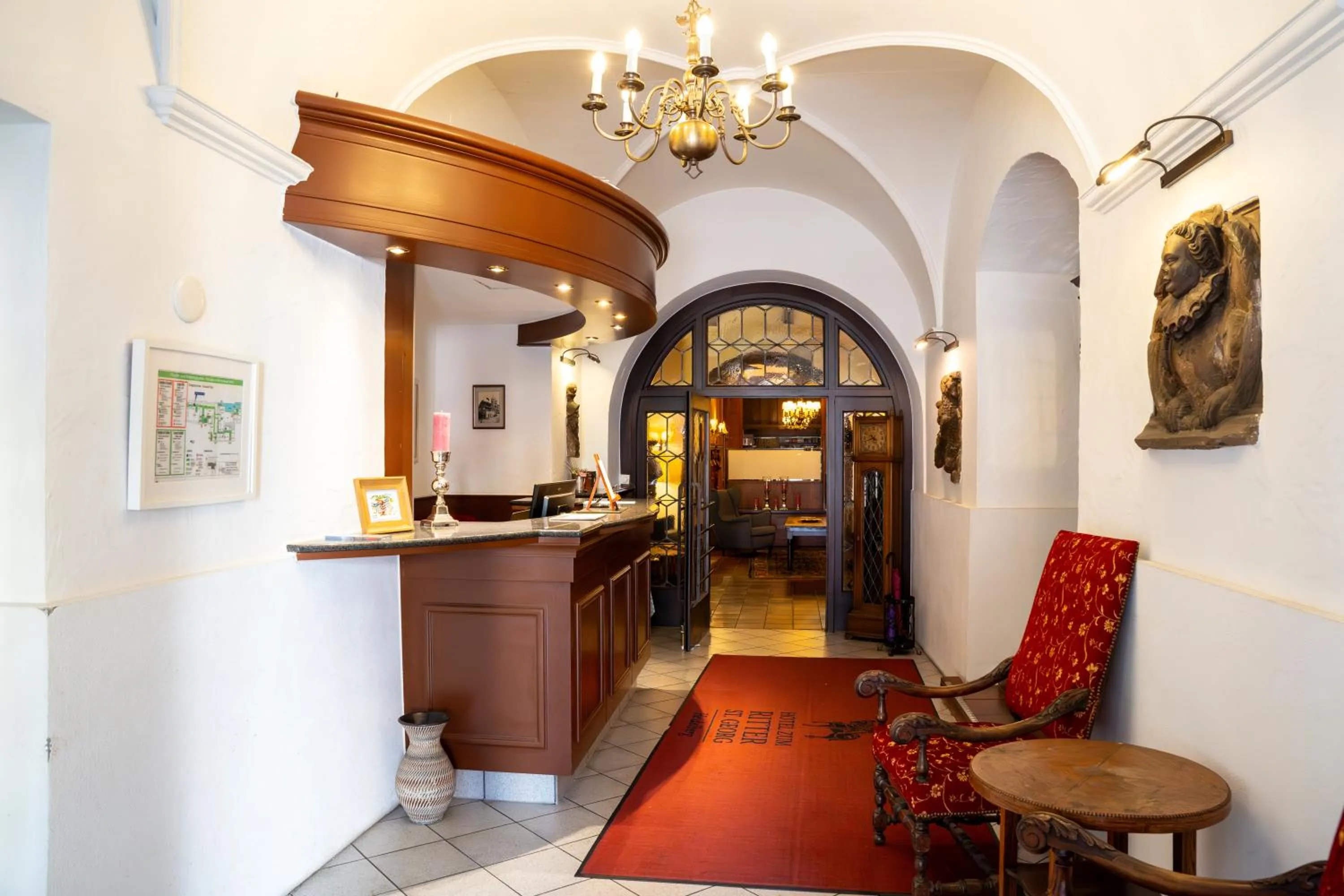 Facade/entrance in Hotel zum Ritter