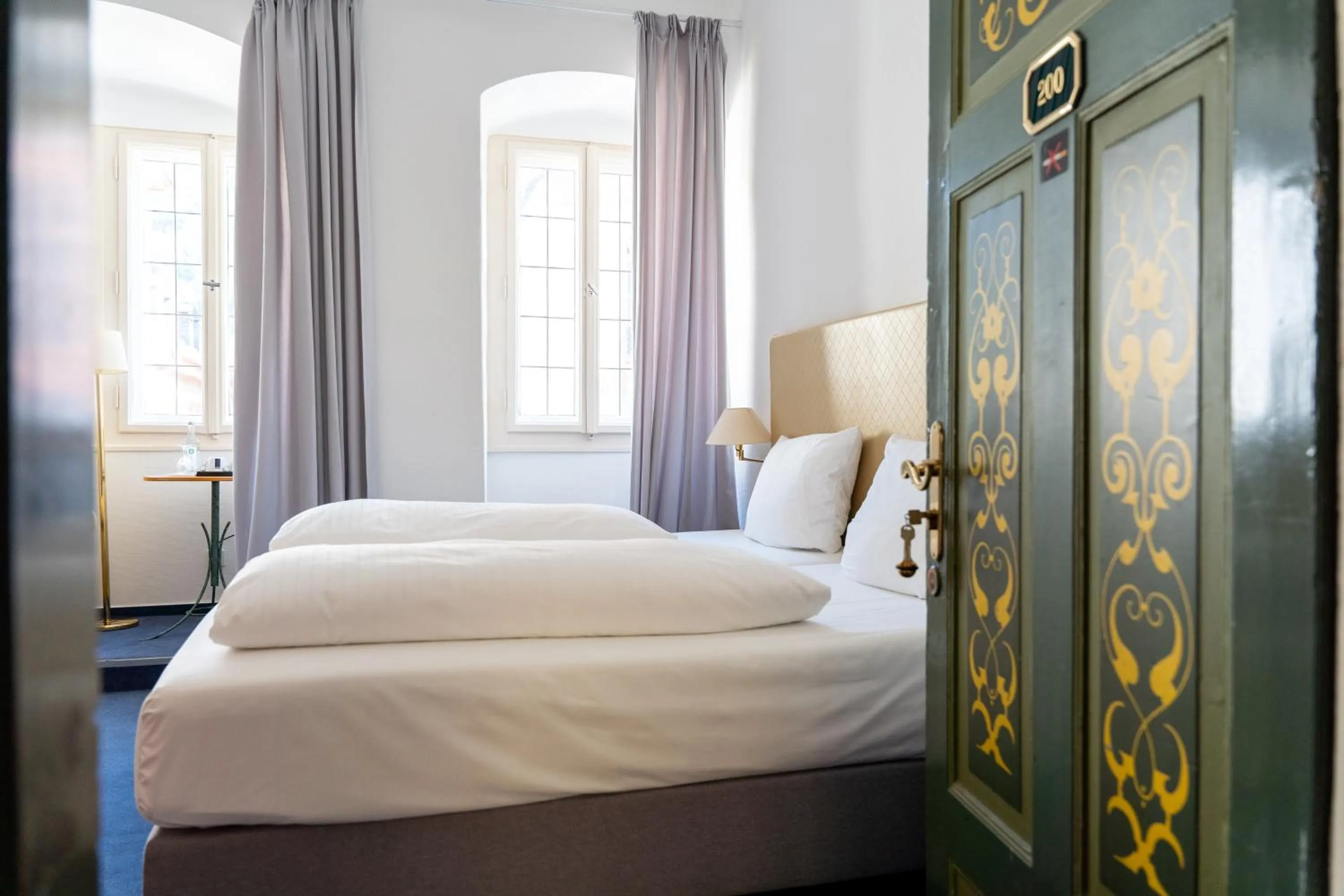 Bedroom, Bed in Hotel zum Ritter