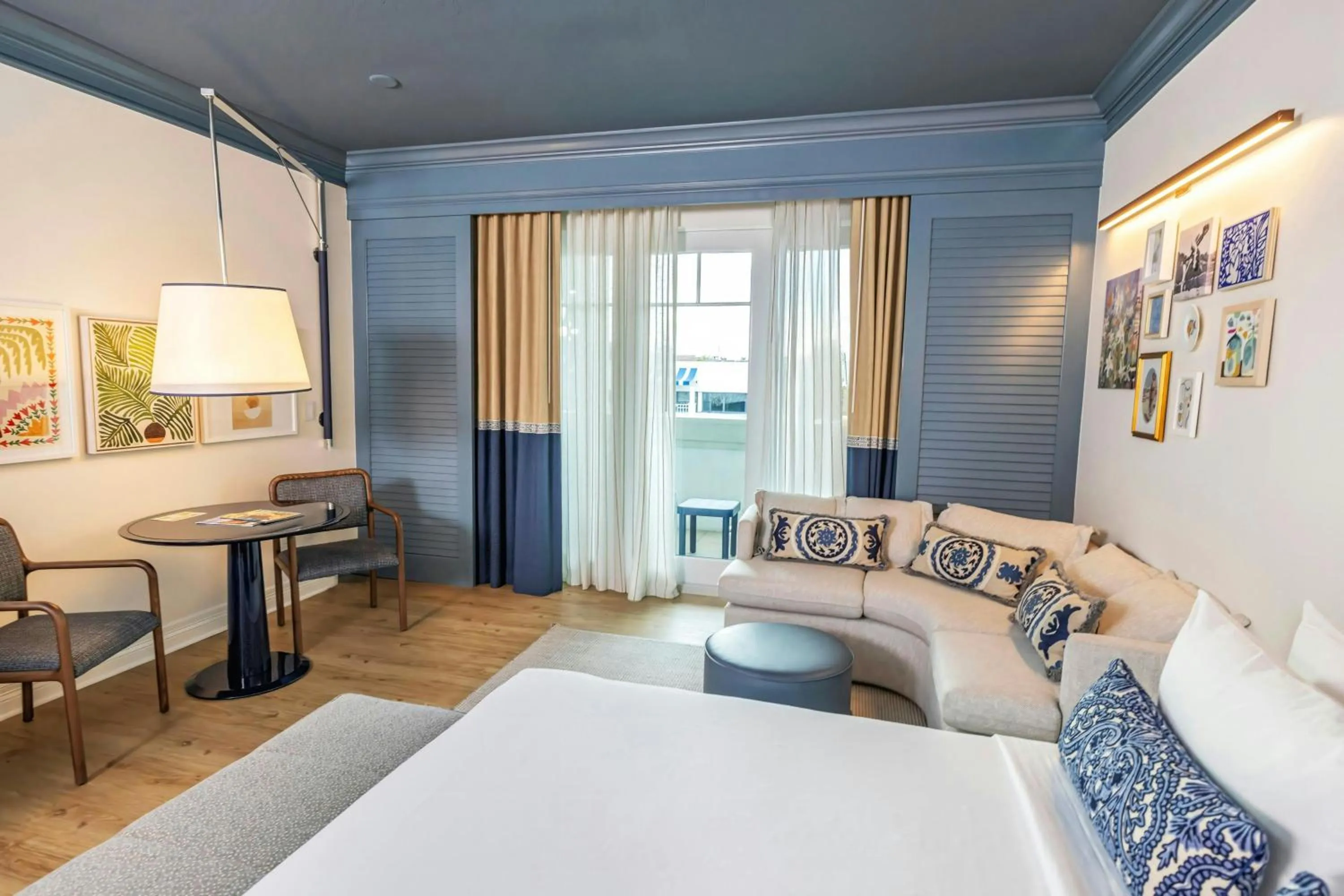 Photo of the whole room, Bed in The Seagate Hotel, Golf & Beach Club, Autograph Collection