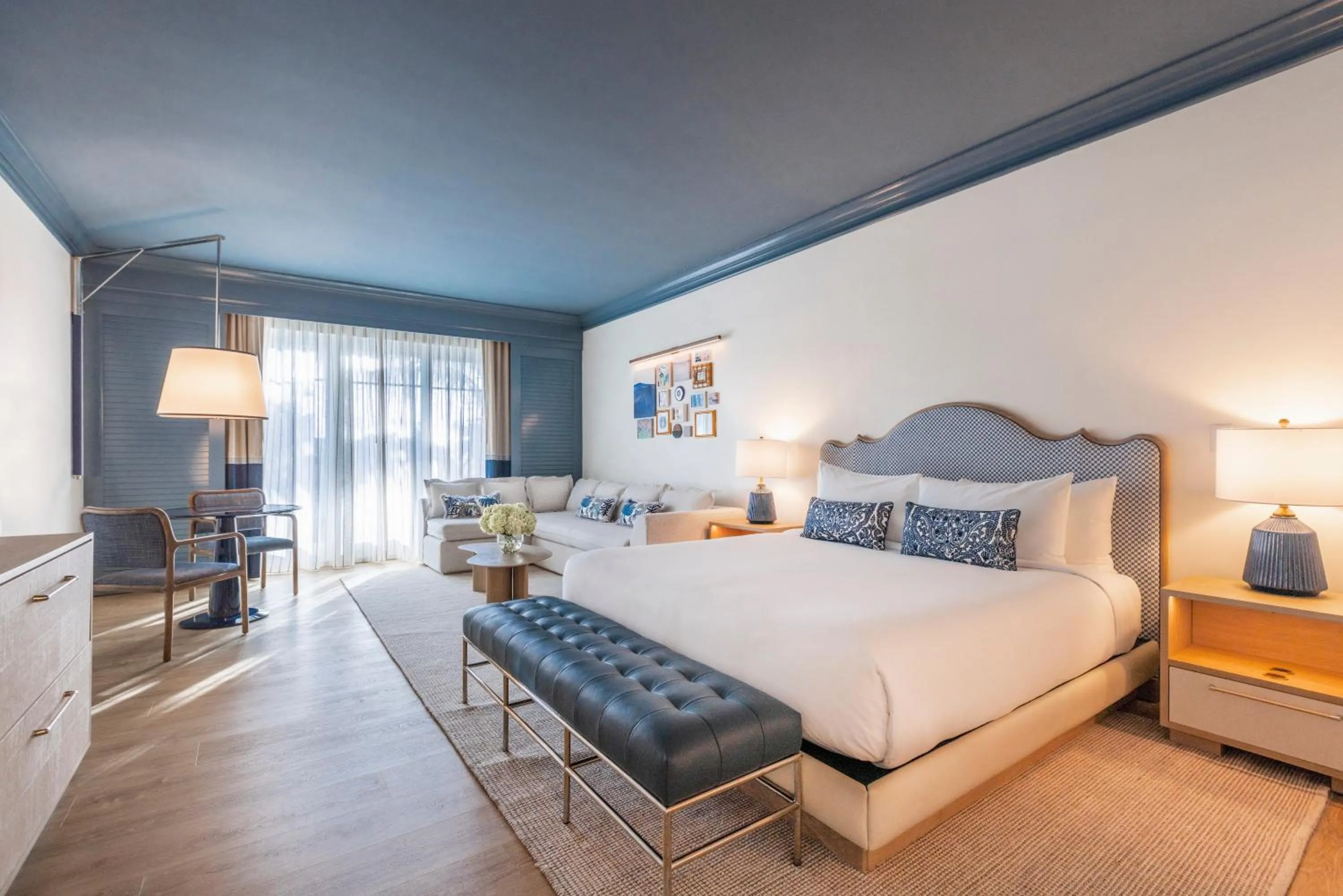 Bed in The Seagate Hotel, Golf & Beach Club, Autograph Collection