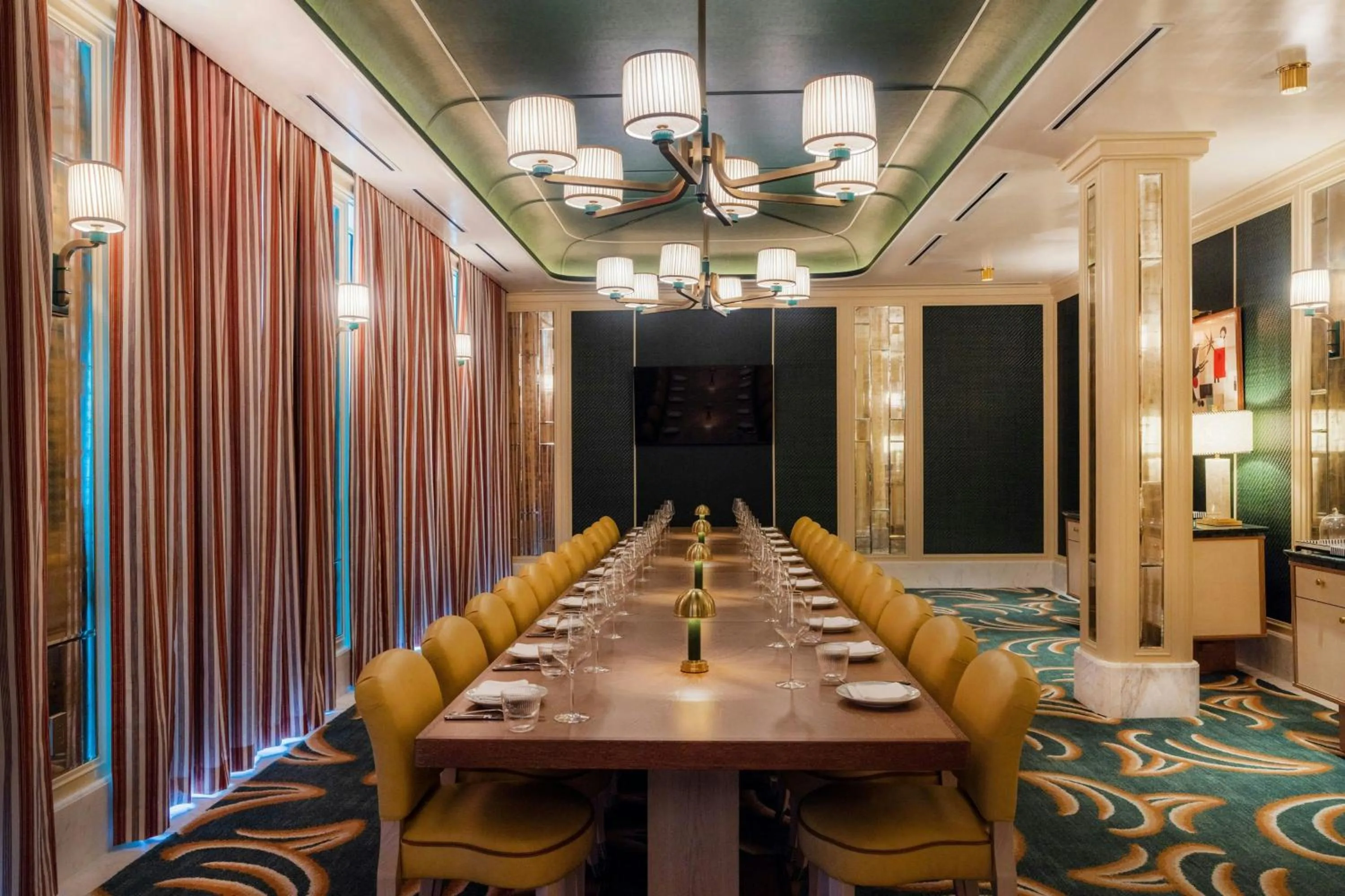 Restaurant/places to eat in The Seagate Hotel, Golf & Beach Club, Autograph Collection