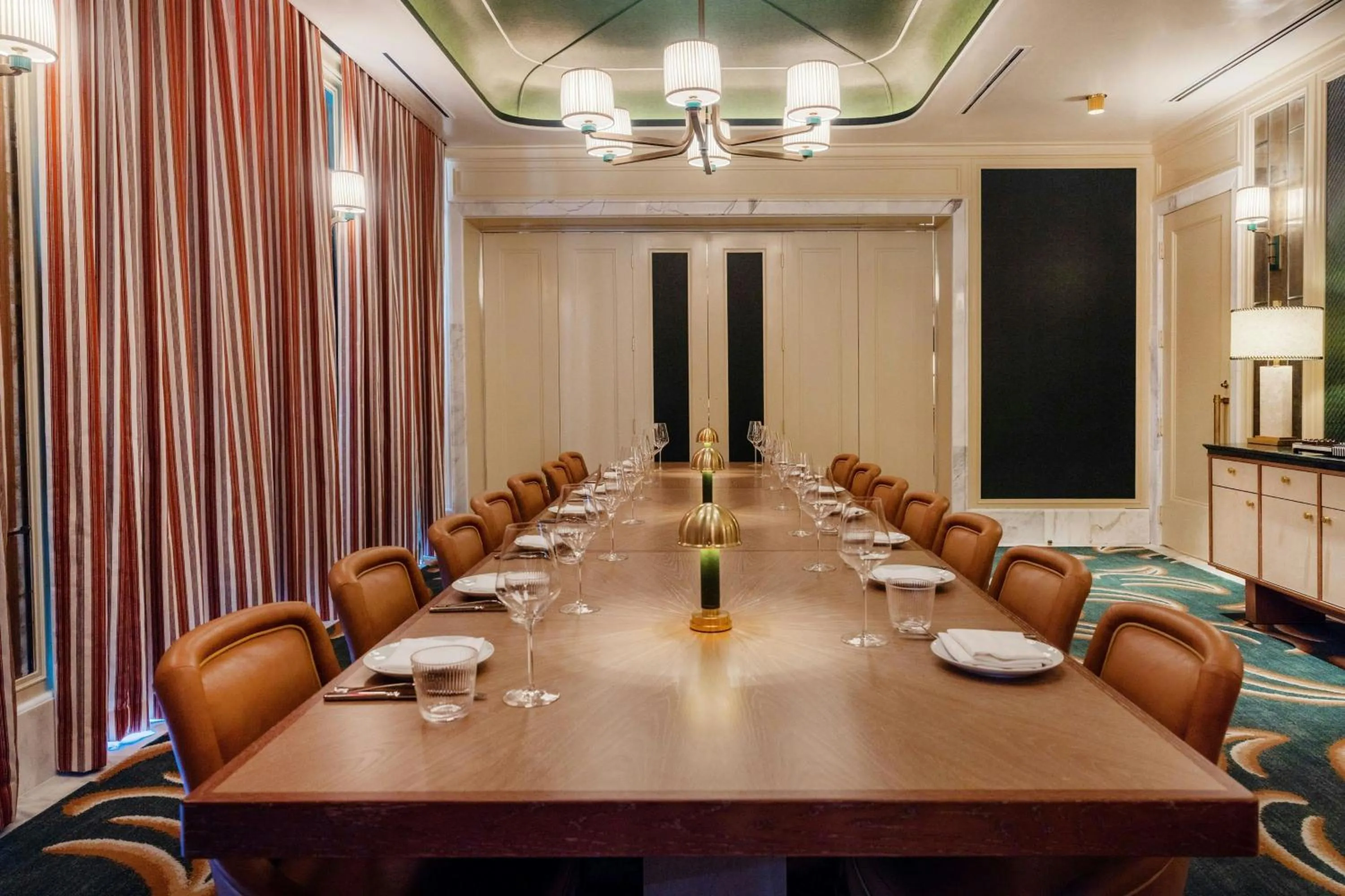 Restaurant/places to eat in The Seagate Hotel, Golf & Beach Club, Autograph Collection