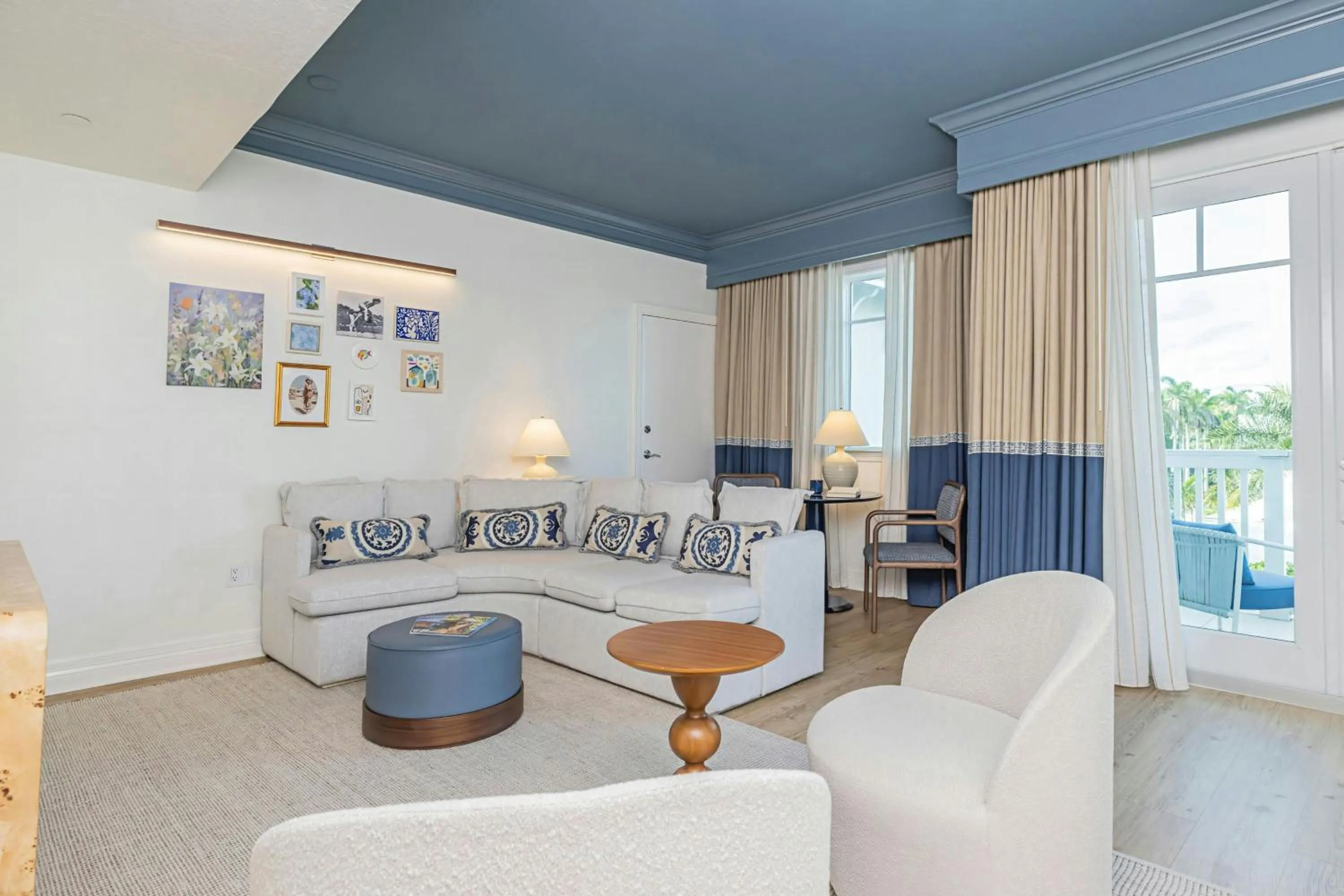 Living room in The Seagate Hotel, Golf & Beach Club, Autograph Collection