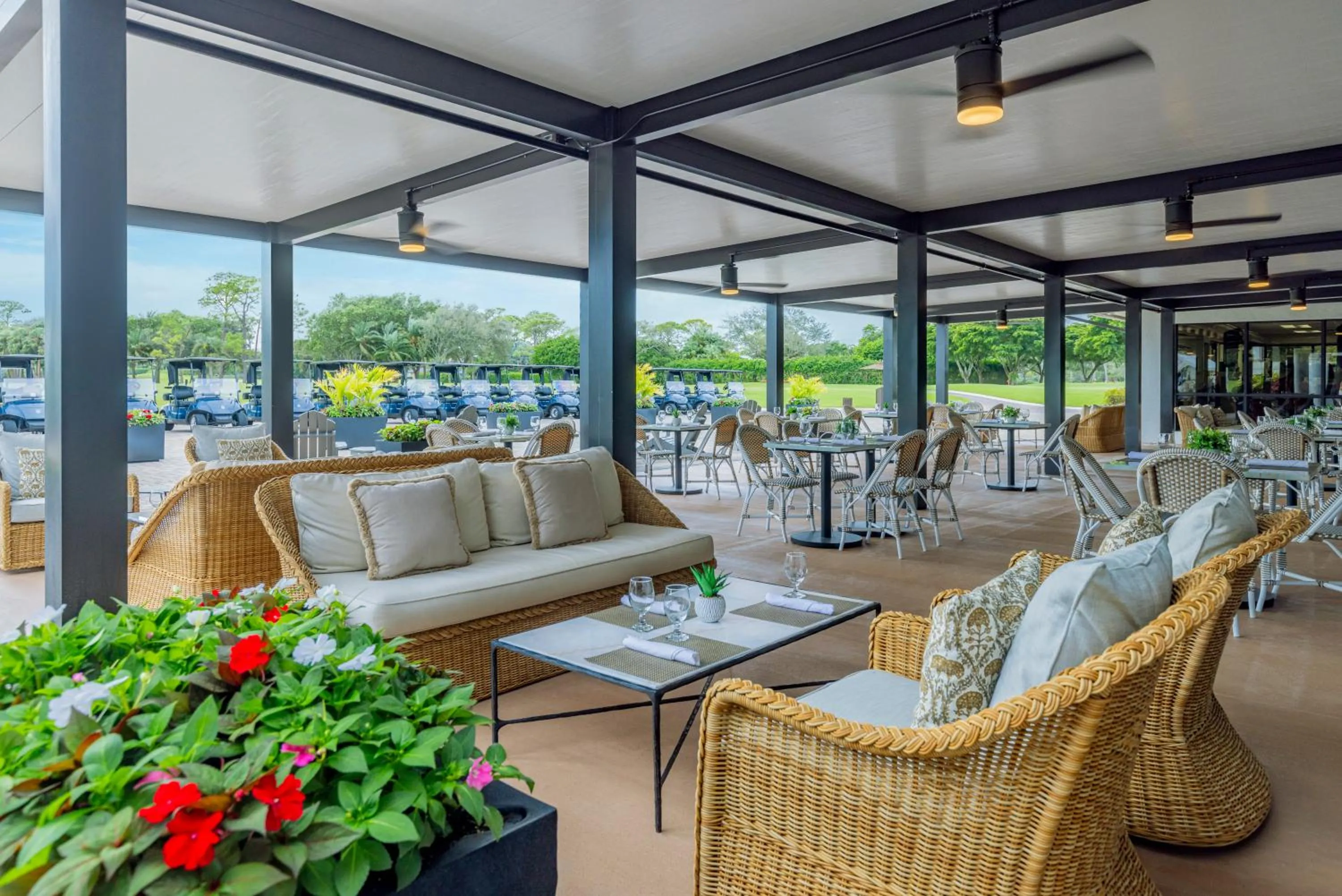 Golfcourse in The Seagate Hotel, Golf & Beach Club, Autograph Collection