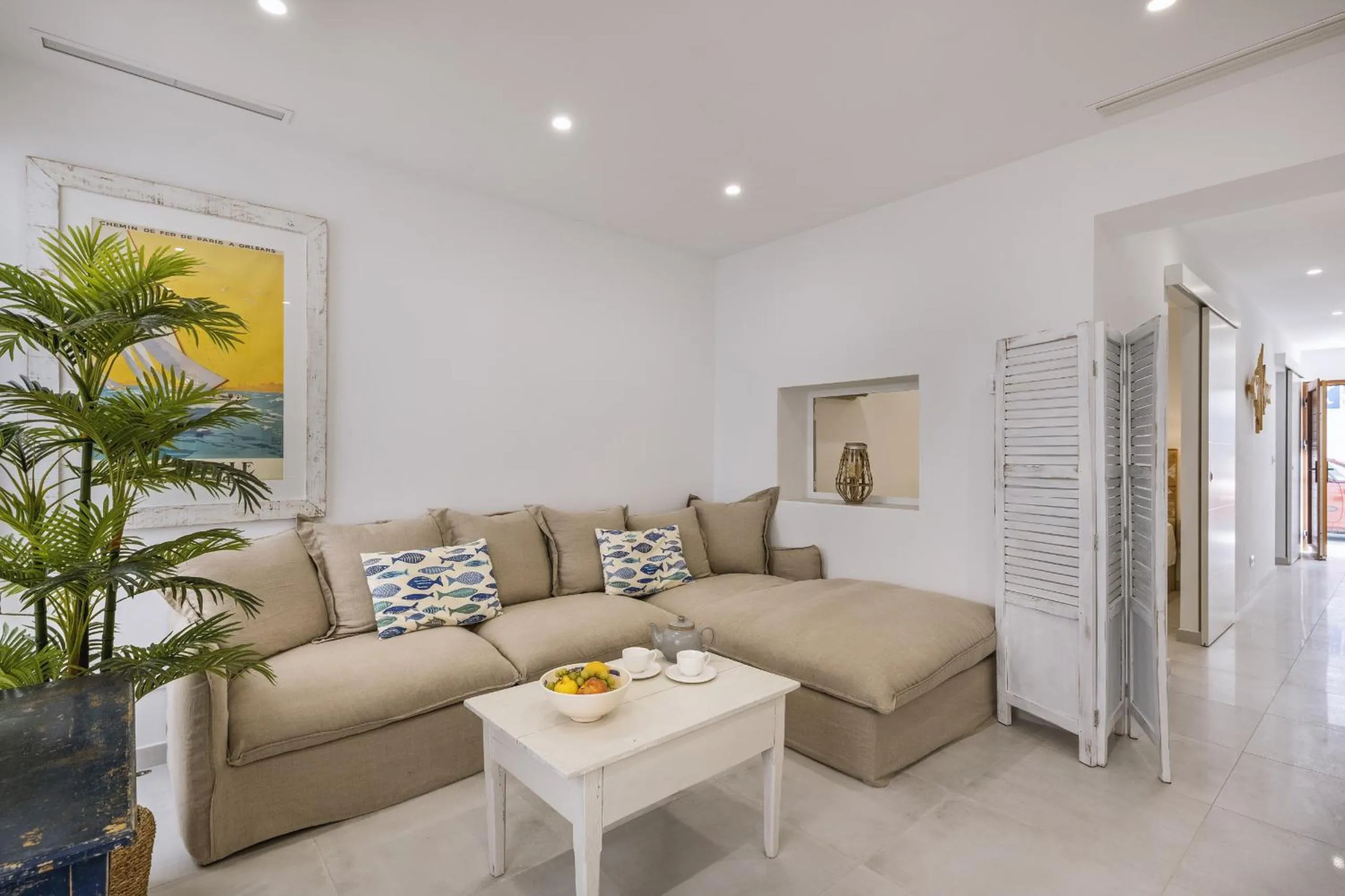 Communal lounge/ TV room in Casa Loreto