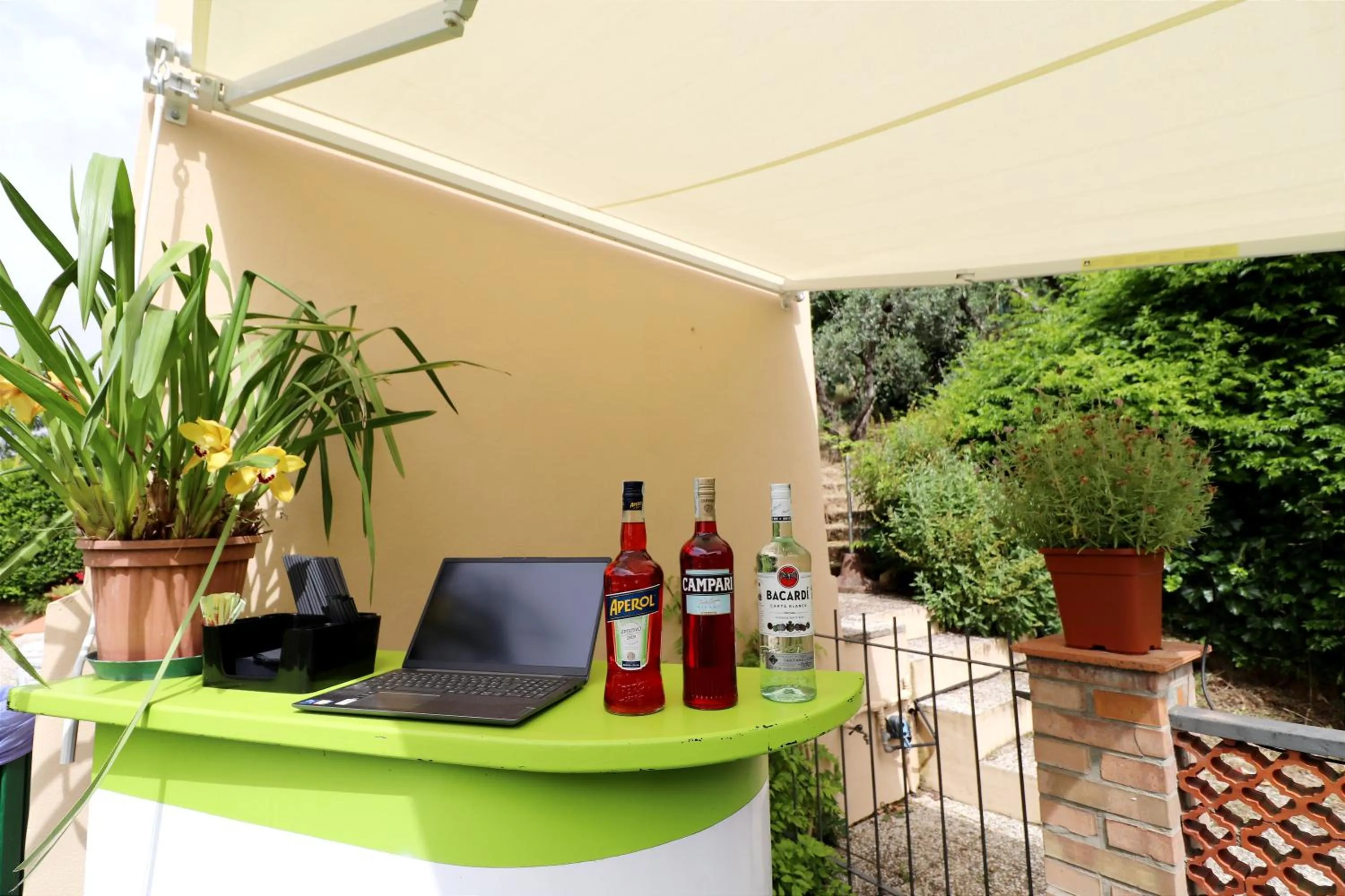 Patio in Hotel Le Renaie