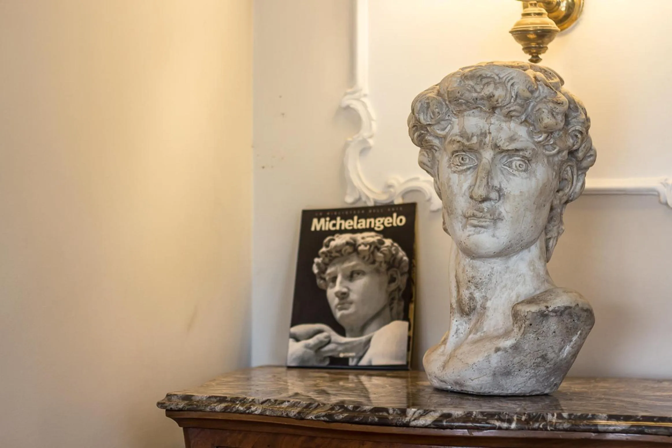 Decorative detail in Hotel Ariston